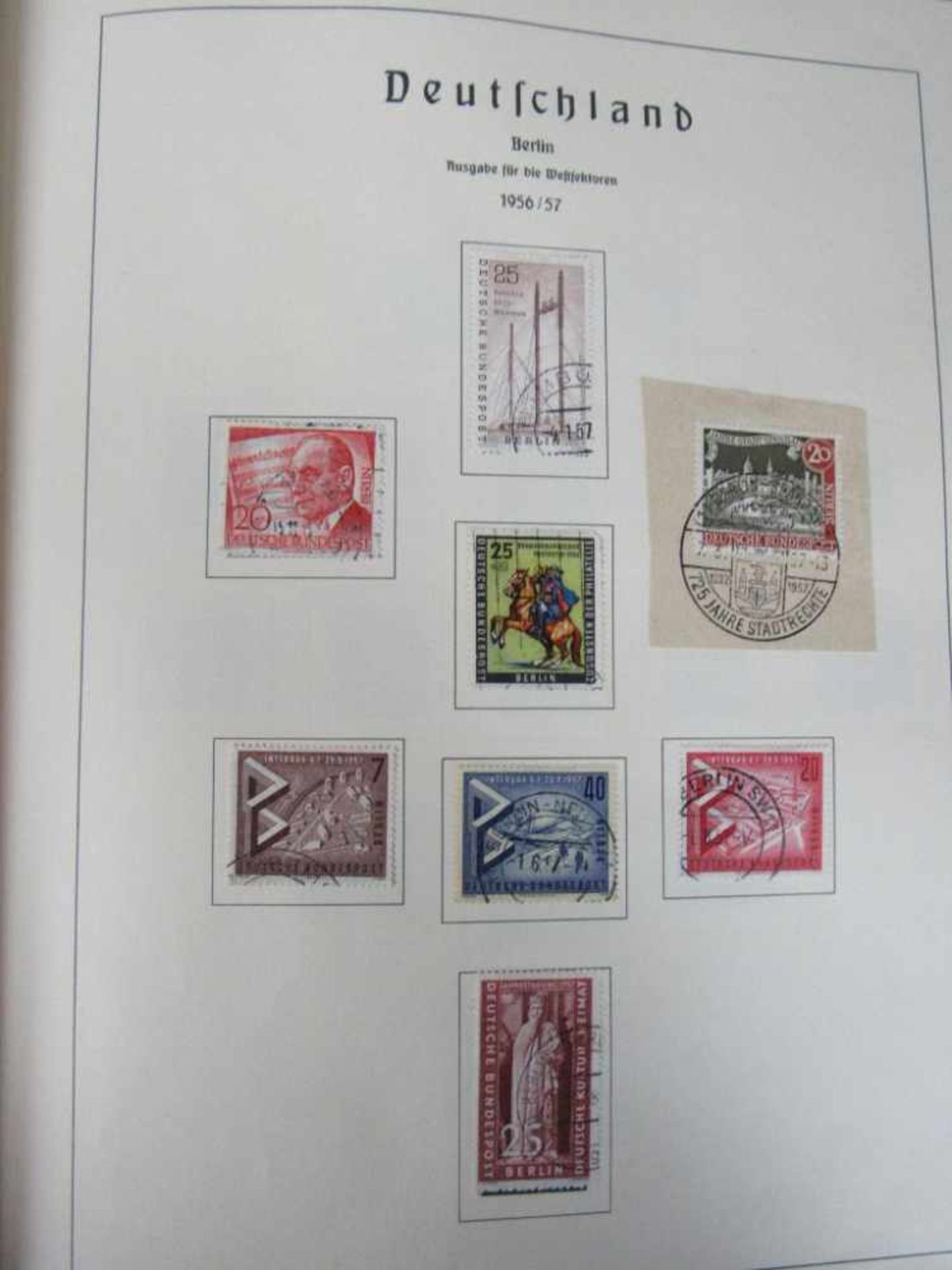 Briefmarkenalbum Berlin in Vordruckalbum - Bild 2 aus 6
