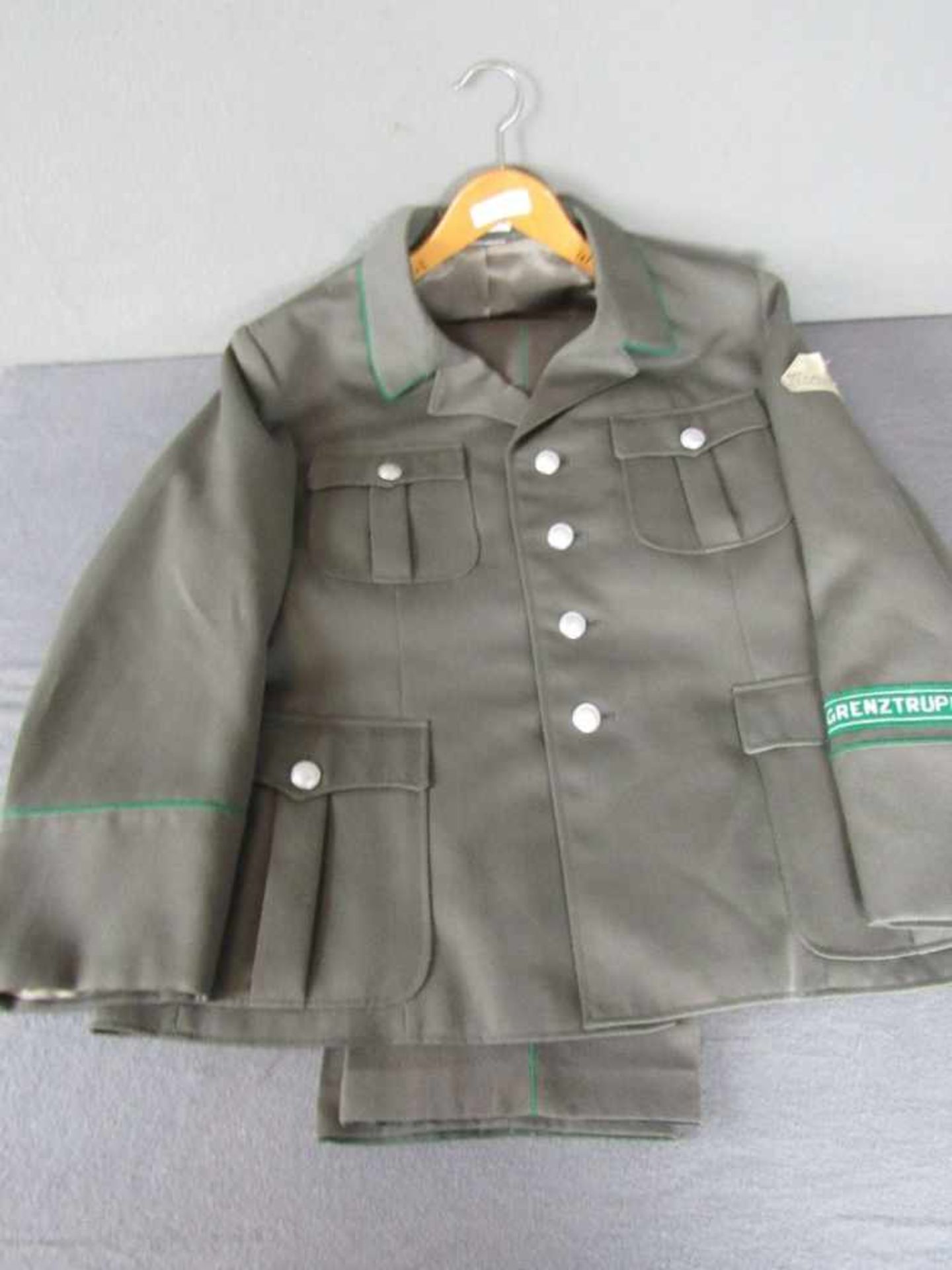 Uniform NVA