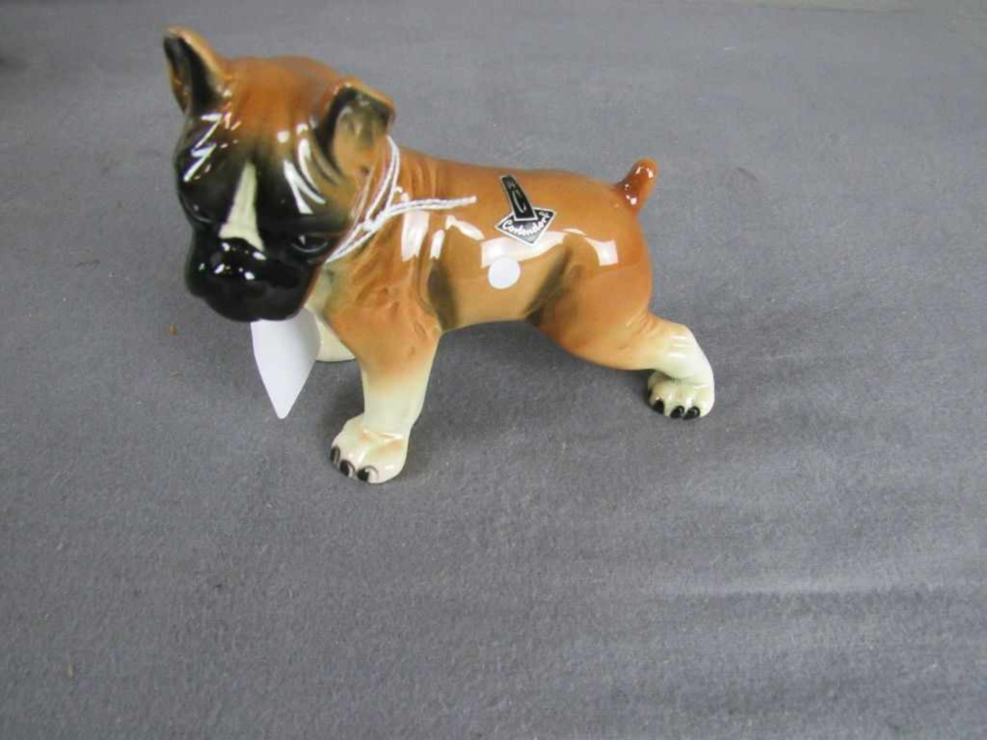 Porzellanfigur Bulldogge Cortendorf 12cm hoch