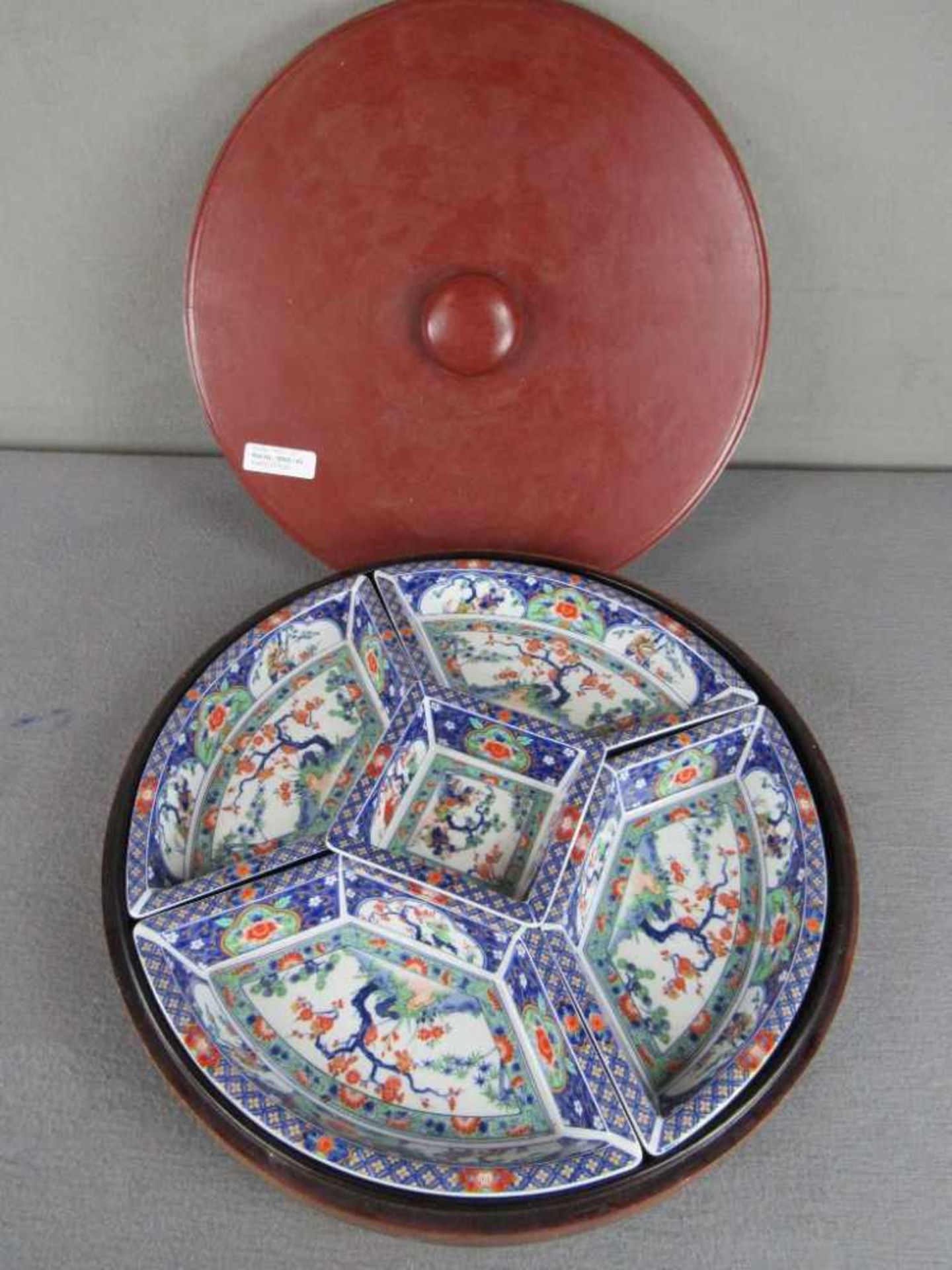 Chinesische Warmhalte bzw - Reismenagerie Schälchen in lasierter Keramik drehbare Holzschatulle