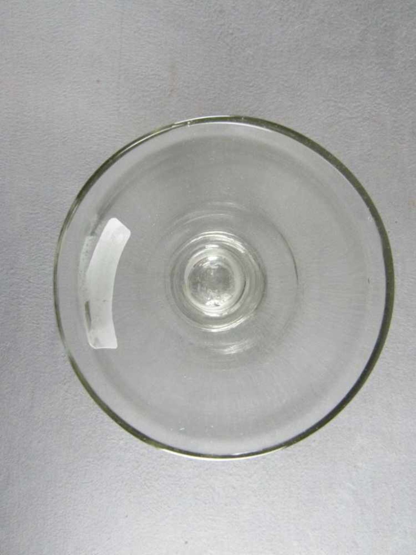 Antikes Glas mundgeblasen mit Abriss hier Vase 23cm hoch- - -20.00 % buyer's premium on the hammer - Bild 2 aus 3