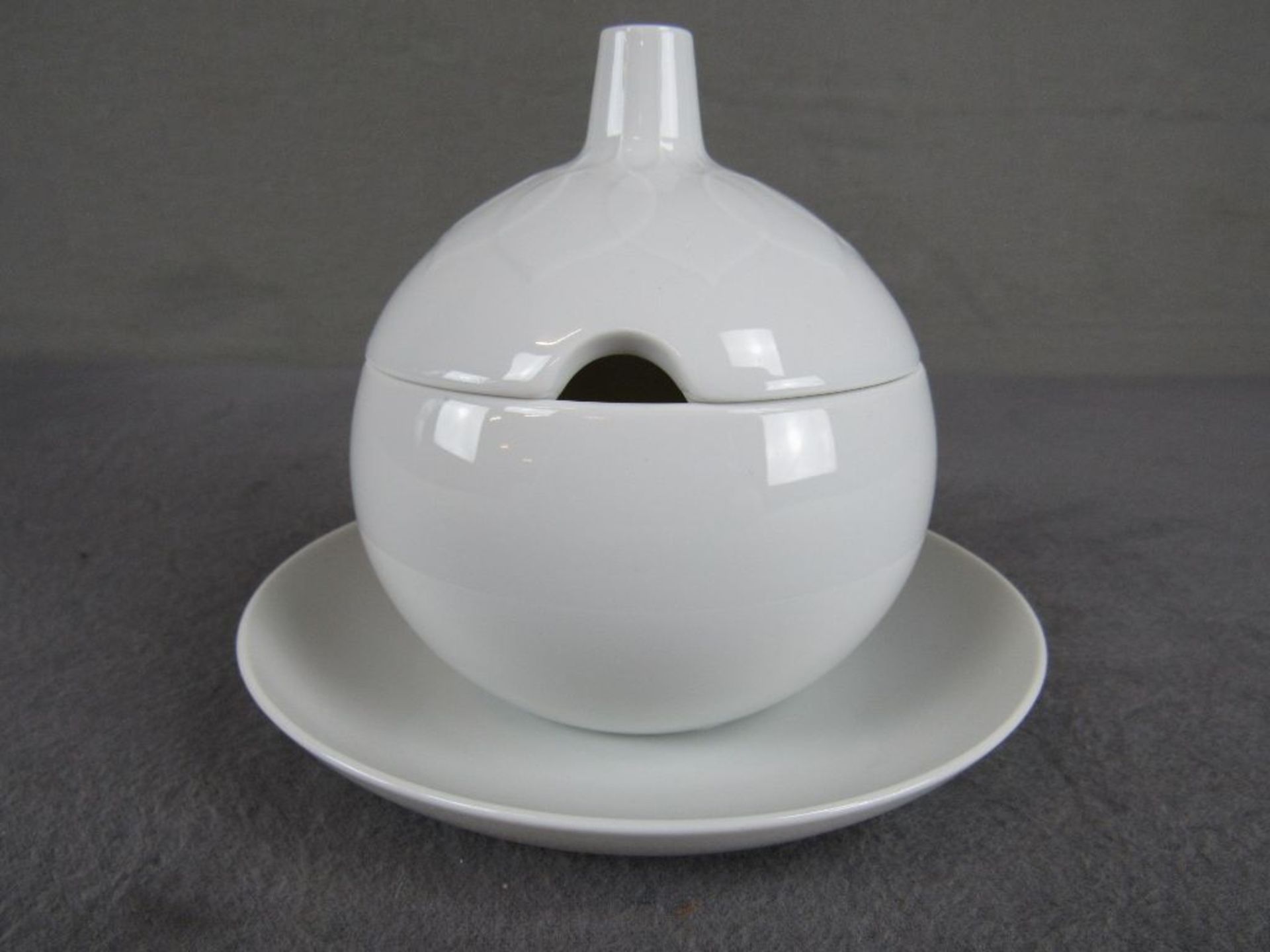 Konfitüregefäß Rosenthal Studioline- - -20.00 % buyer's premium on the hammer price19.00 % VAT on