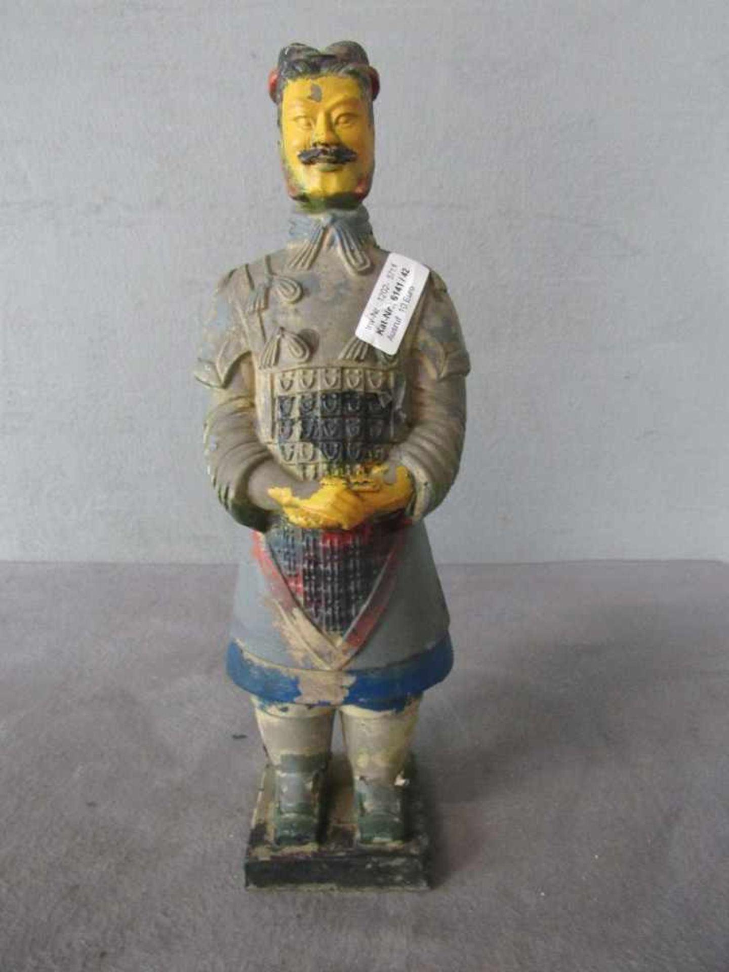 Asiatische Skulptur Chinese Steinguß 38cm hoch Ton- - -20.00 % buyer's premium on the hammer