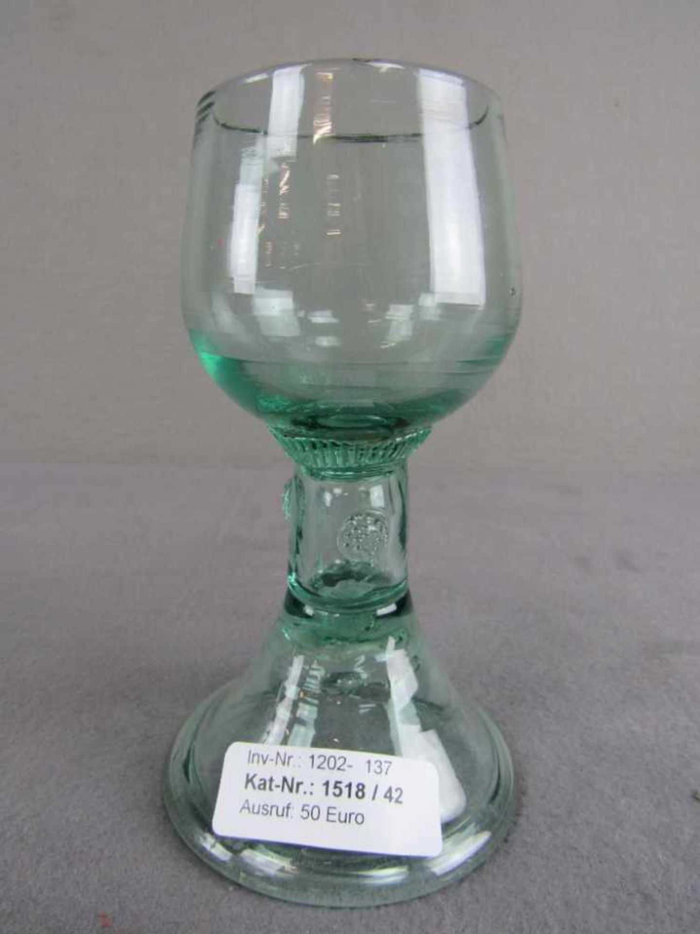 Antikes Pokalglas leichter Chip Lufteinschlüsse 16cm hoch- - -20.00 % buyer's premium on the