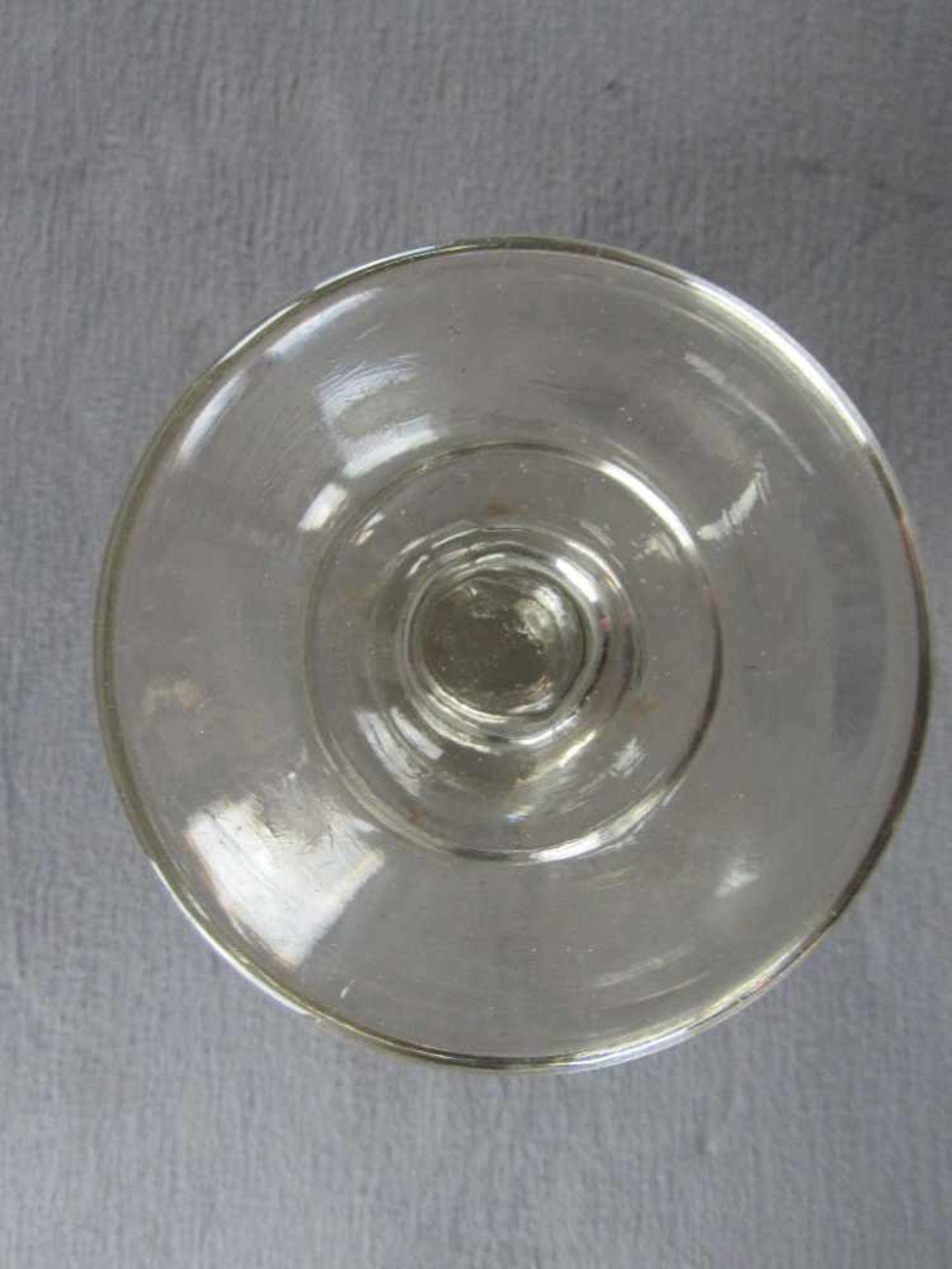 Antikes Fußglas 0,3 Liter 21cm hoch um 1900- - -20.00 % buyer's premium on the hammer price19.00 % - Image 4 of 4