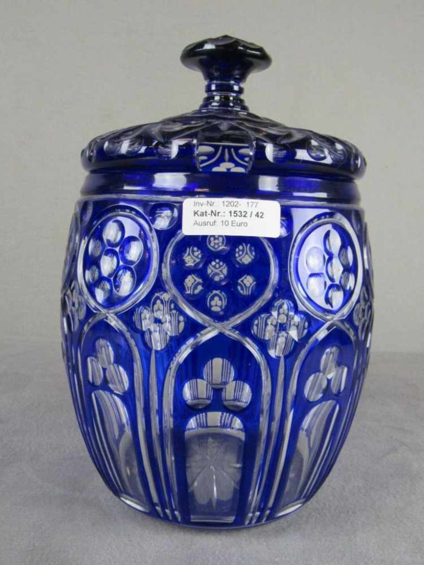 Große Bleiglasbowle blauklar ca.31cm hoch minimal gechipt- - -20.00 % buyer's premium on the