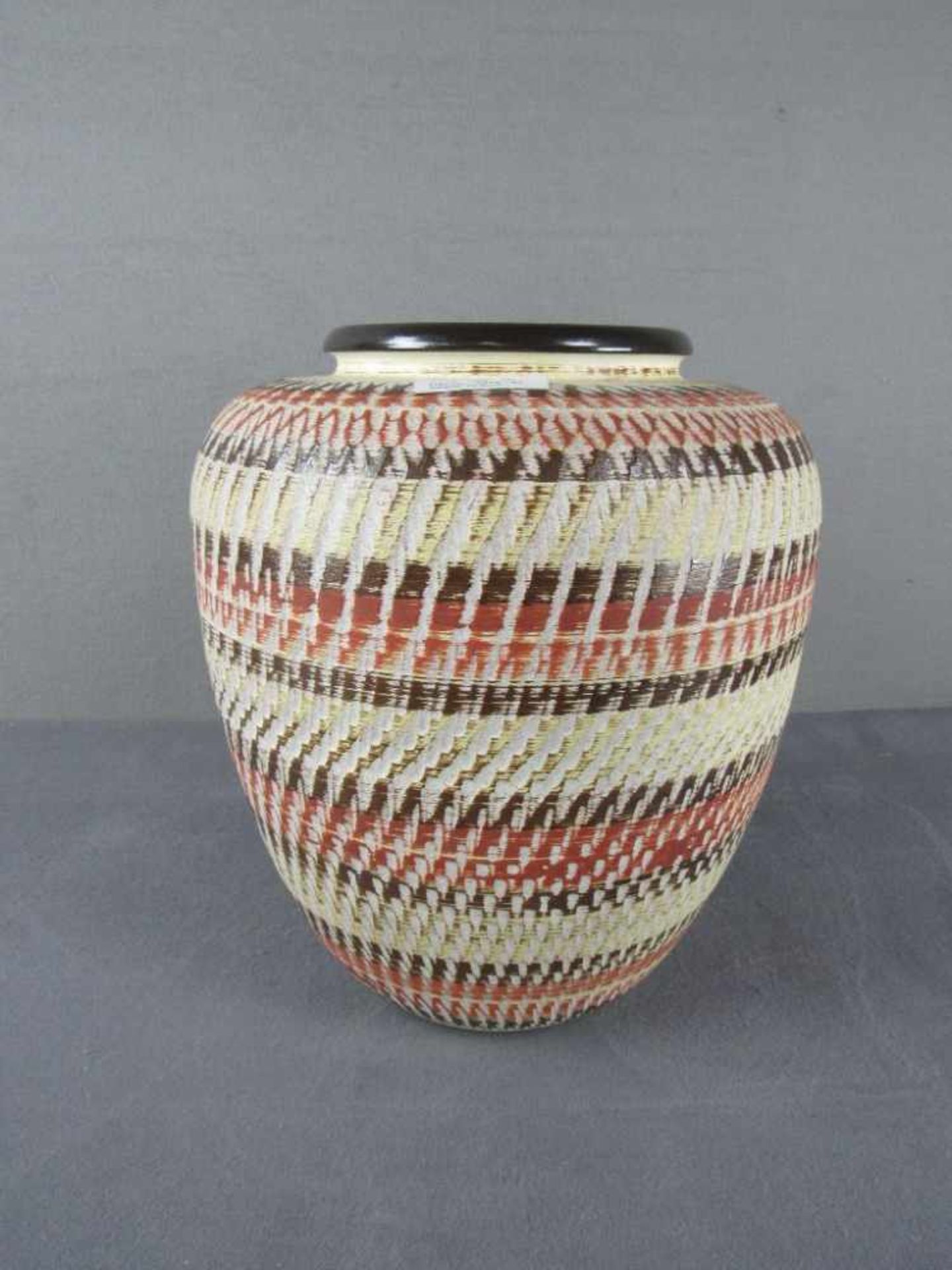 Bodenvase Germany 60er Jahre 34cm hoch- - -20.00 % buyer's premium on the hammer price19.00 % VAT on