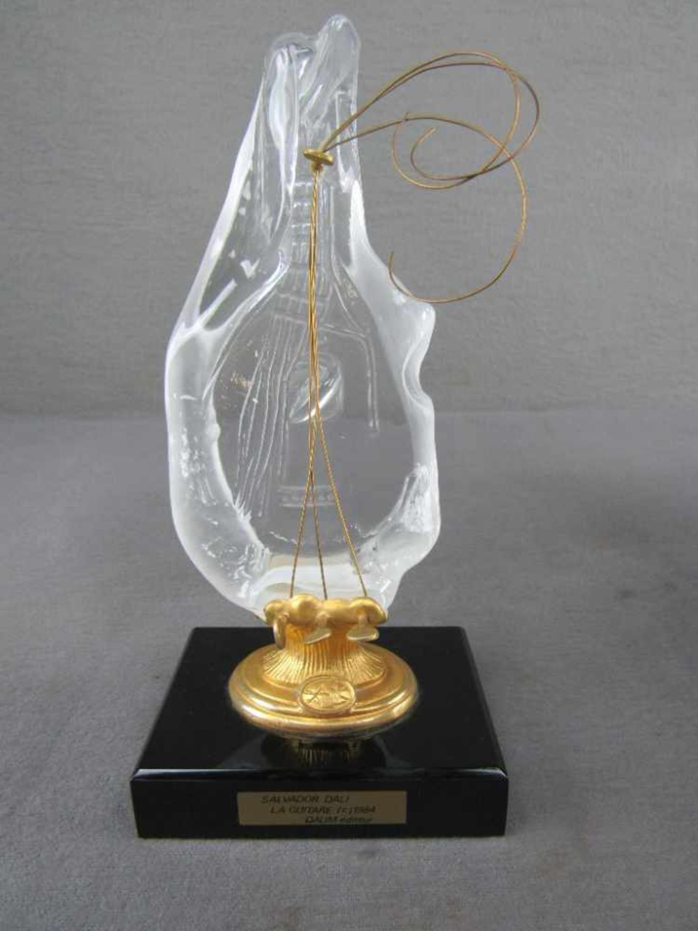 Glasskulptur auf Sockel Daum Cristel France Salvador Dali la Guitare 1984 in original - Bild 2 aus 6