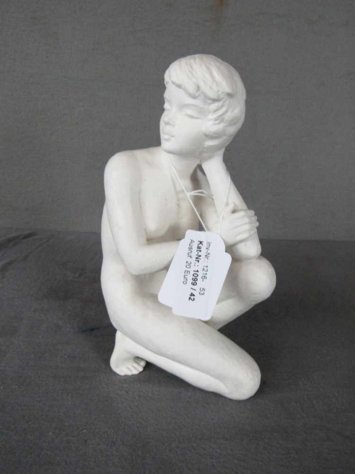 Skulptur weibliche Aktszene Goebel FN73 22,5cm hoch- - -20.00 % buyer's premium on the hammer