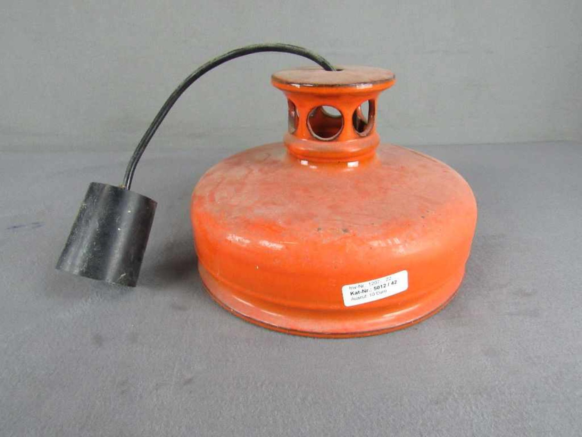 Space Age 70er Jahre Deckenlampe Orange 28,5cm Durchmesser- - -20.00 % buyer's premium on the hammer