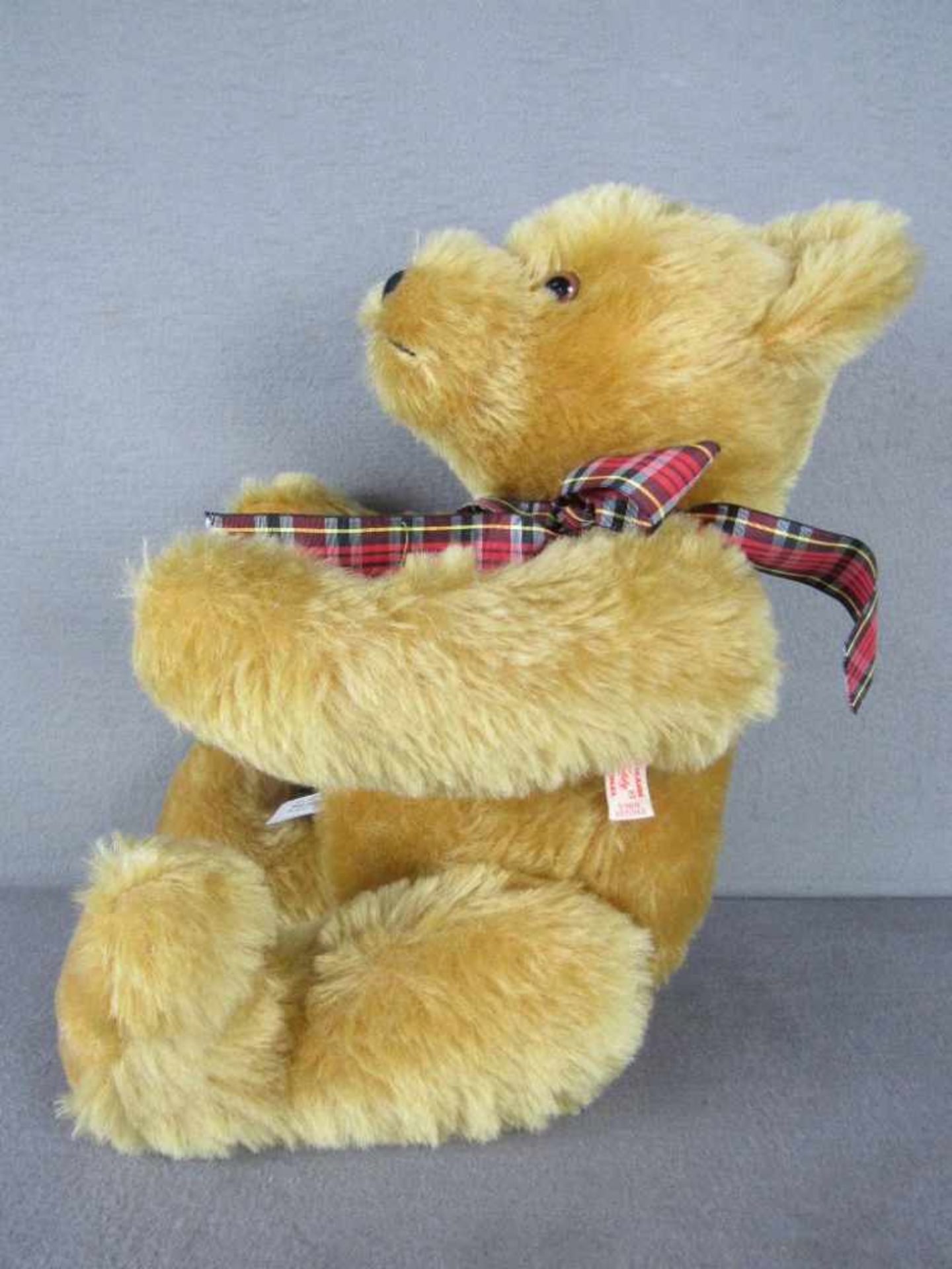 Hermann Teddy original unbespieltes Vitrinenstück Höhe:45cm- - -20.00 % buyer's premium on the - Bild 2 aus 5