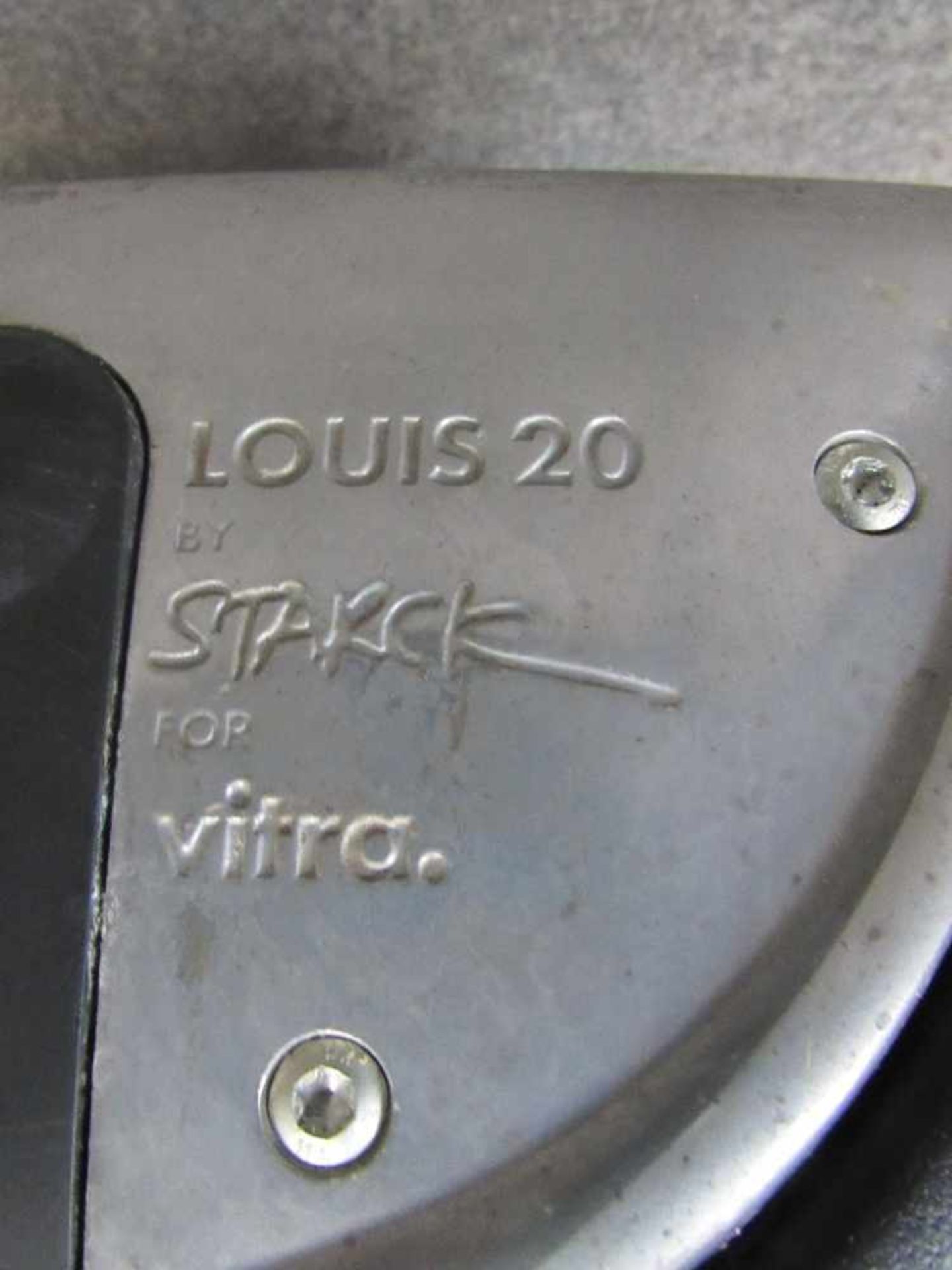 Designerstuhl Modell Luis 20 von Philippe Starck für Vitra guter Zustand gemarkt- - -20.00 % buyer's - Image 3 of 4