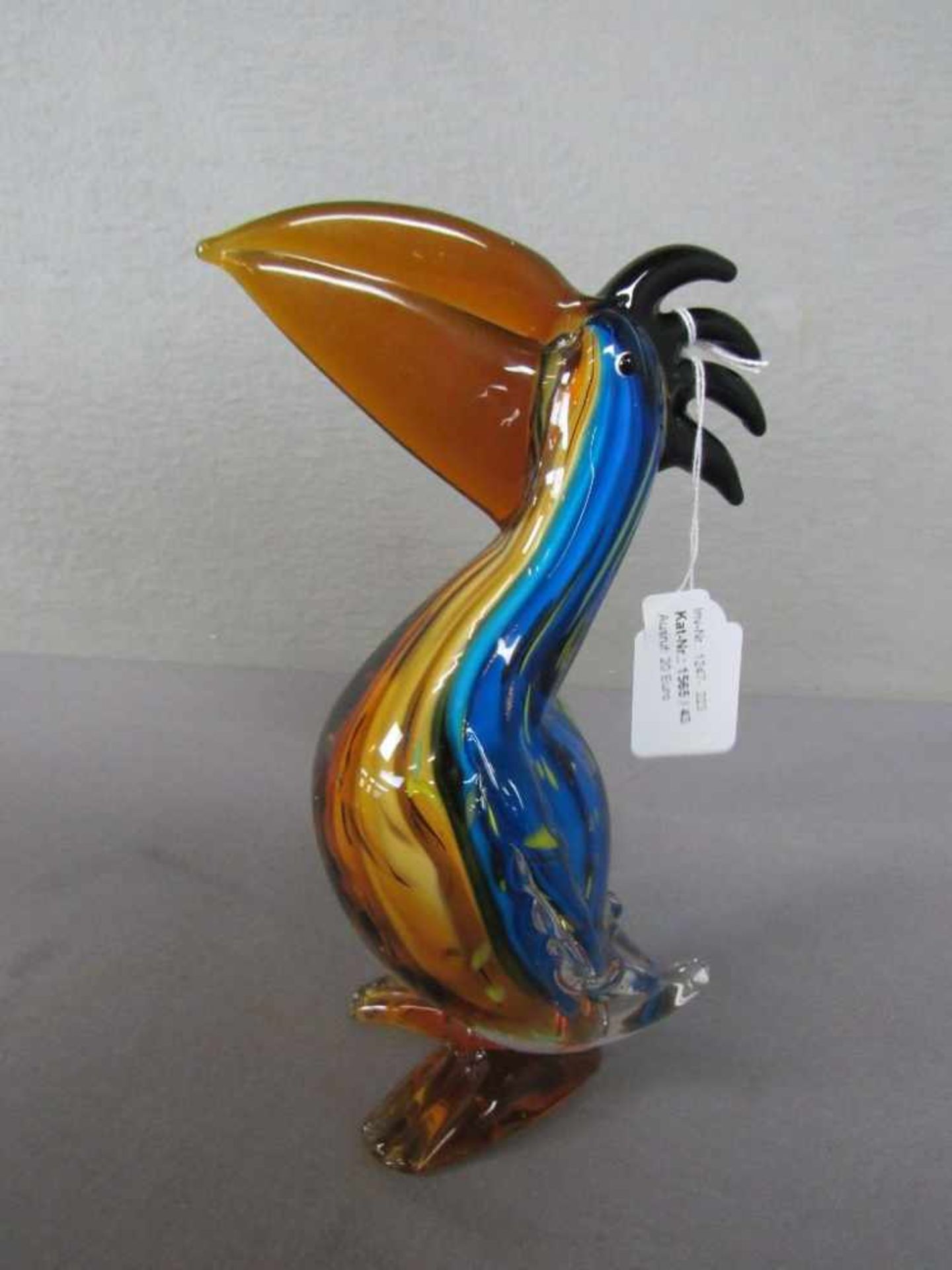 Glasskulptur Pelikan farbenfroh evtl Murano 26cm hoch- - -20.00 % buyer's premium on the hammer - Bild 2 aus 2