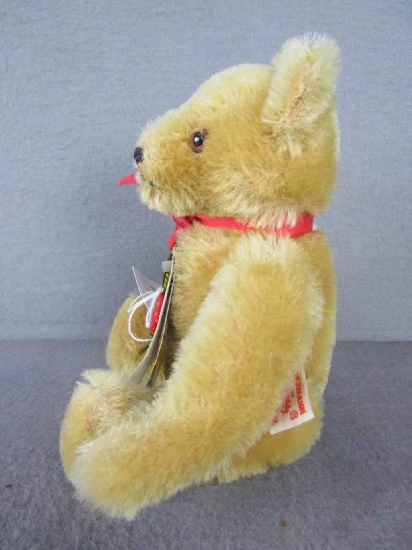 Hermann Teddy original unbespieltes Vitrinenstück Höhe:22cm- - -20.00 % buyer's premium on the - Bild 2 aus 5