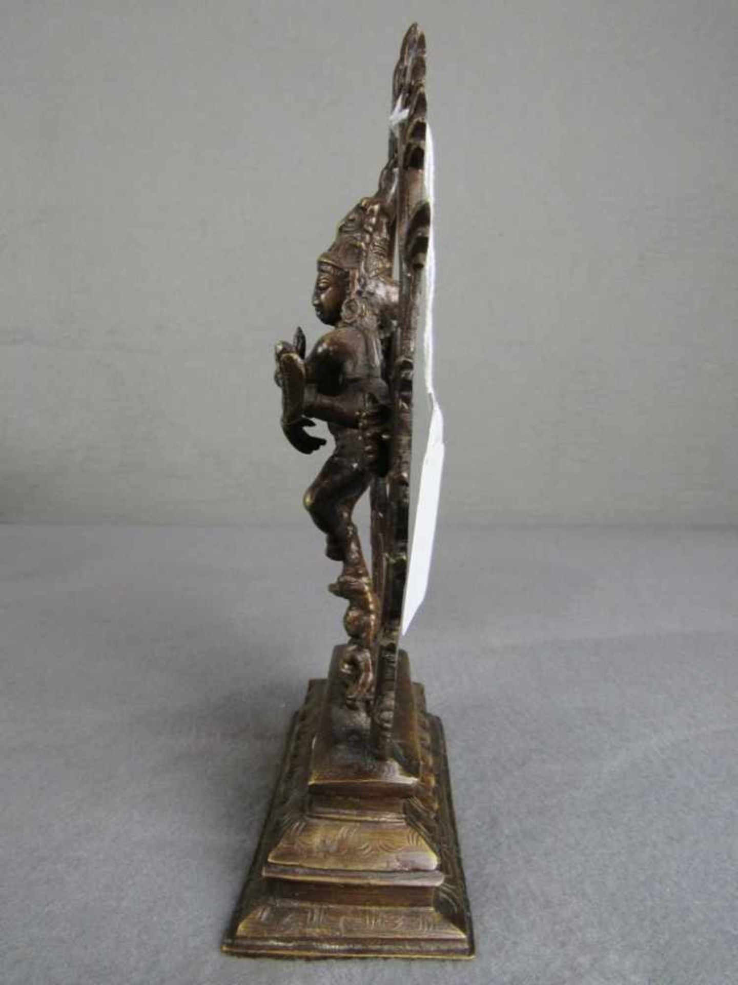 Bronzeskulptur asiatisch 23,5cm hoch- - -20.00 % buyer's premium on the hammer price19.00 % VAT on - Image 2 of 6