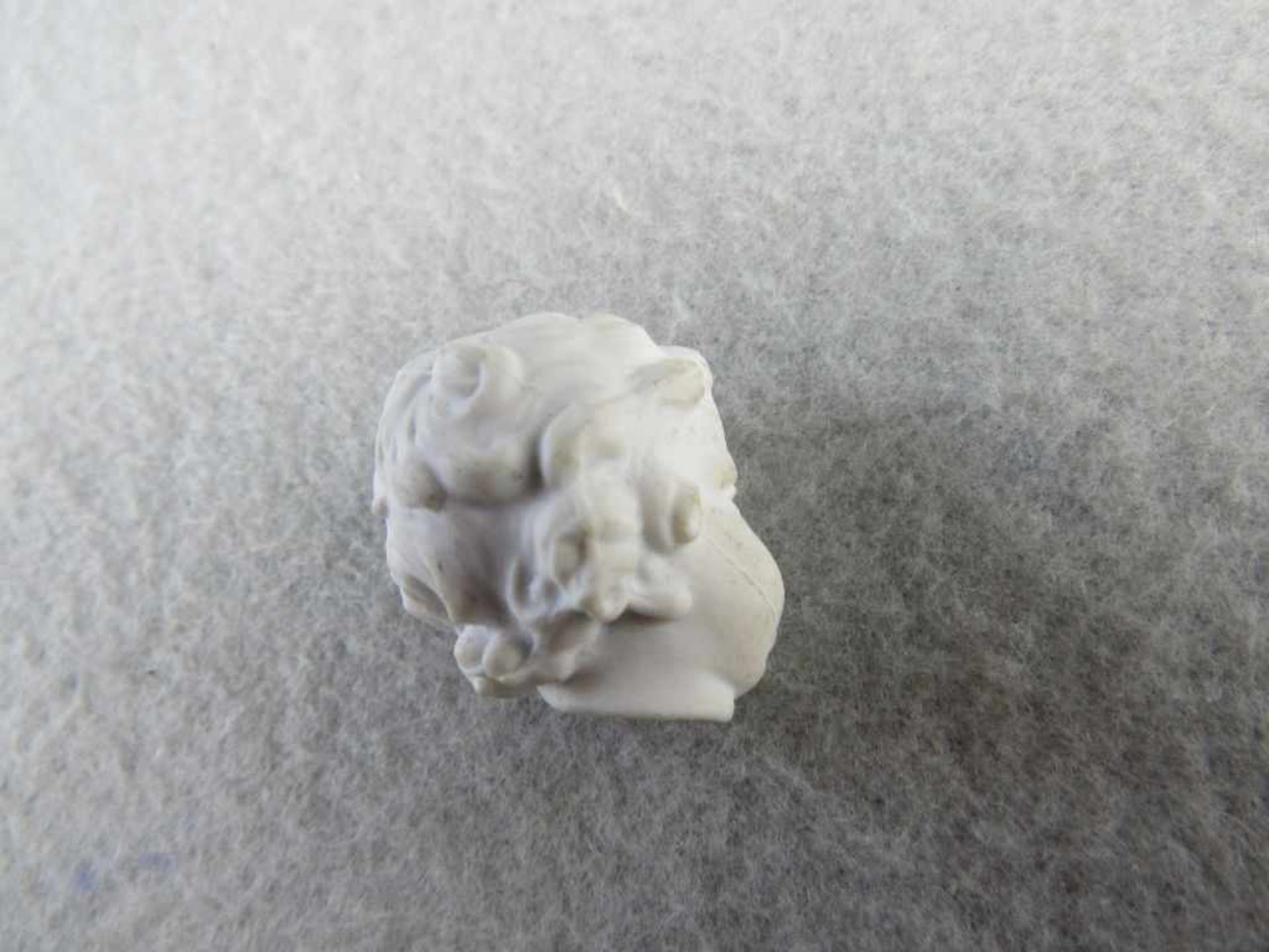 Meissen Schwertermarke kleiner Puttenkopf- - -20.00 % buyer's premium on the hammer price19.00 % VAT - Bild 2 aus 3