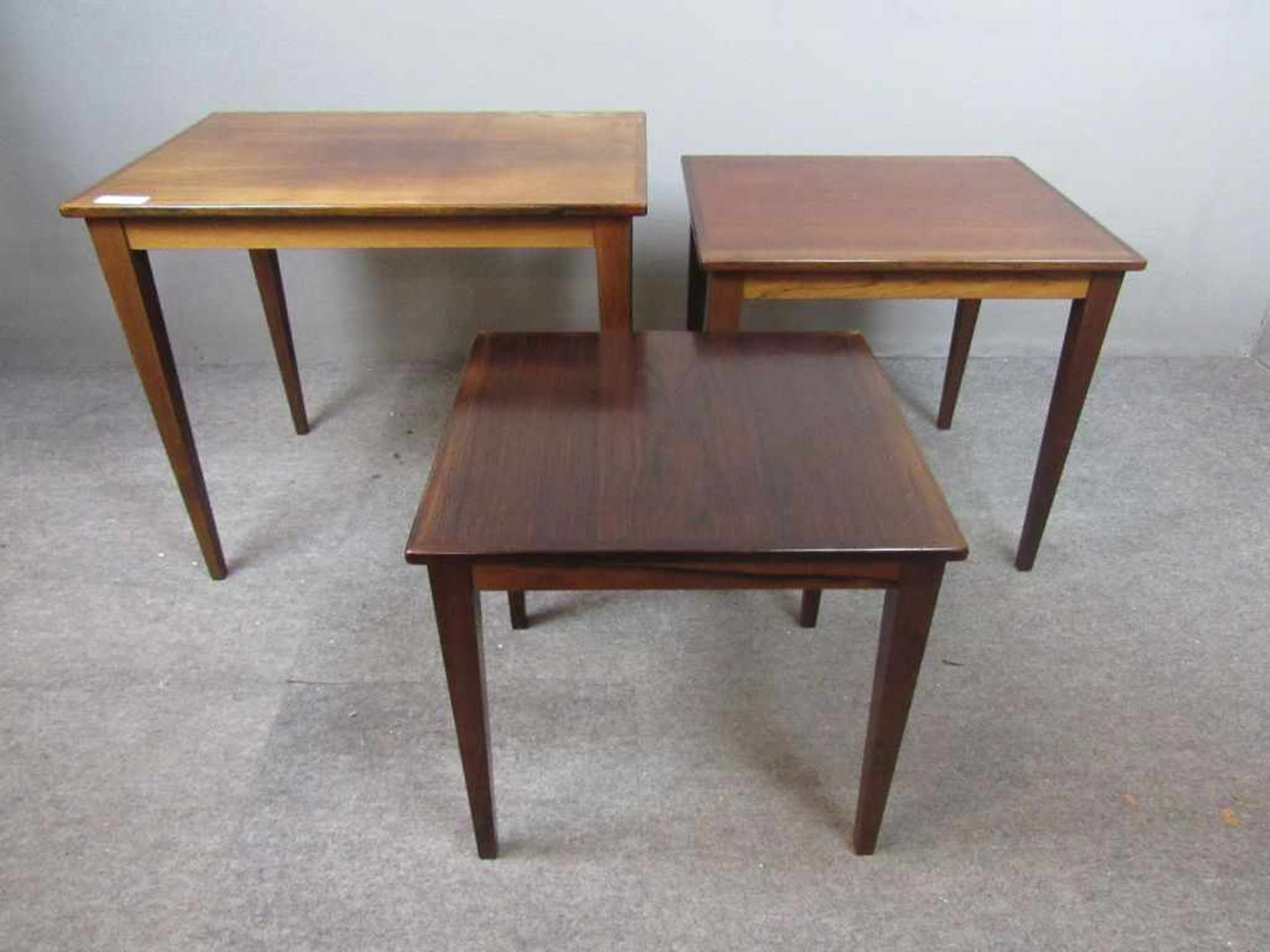 Dreiersatz Nissing Table Teak gestempelt Made in Denmark großer Maße:58x40x53cm- - -20.00 % buyer'