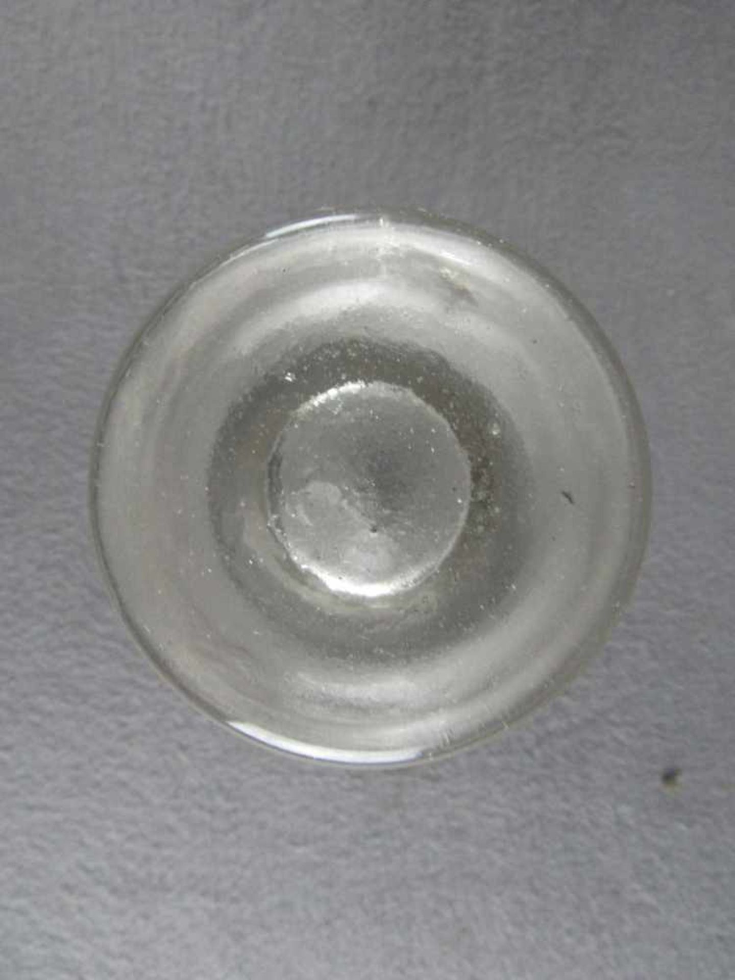 Antikes Glas mundgeblasen mit Abriss hier Becherglas 10,5cm- - -20.00 % buyer's premium on the - Bild 3 aus 3