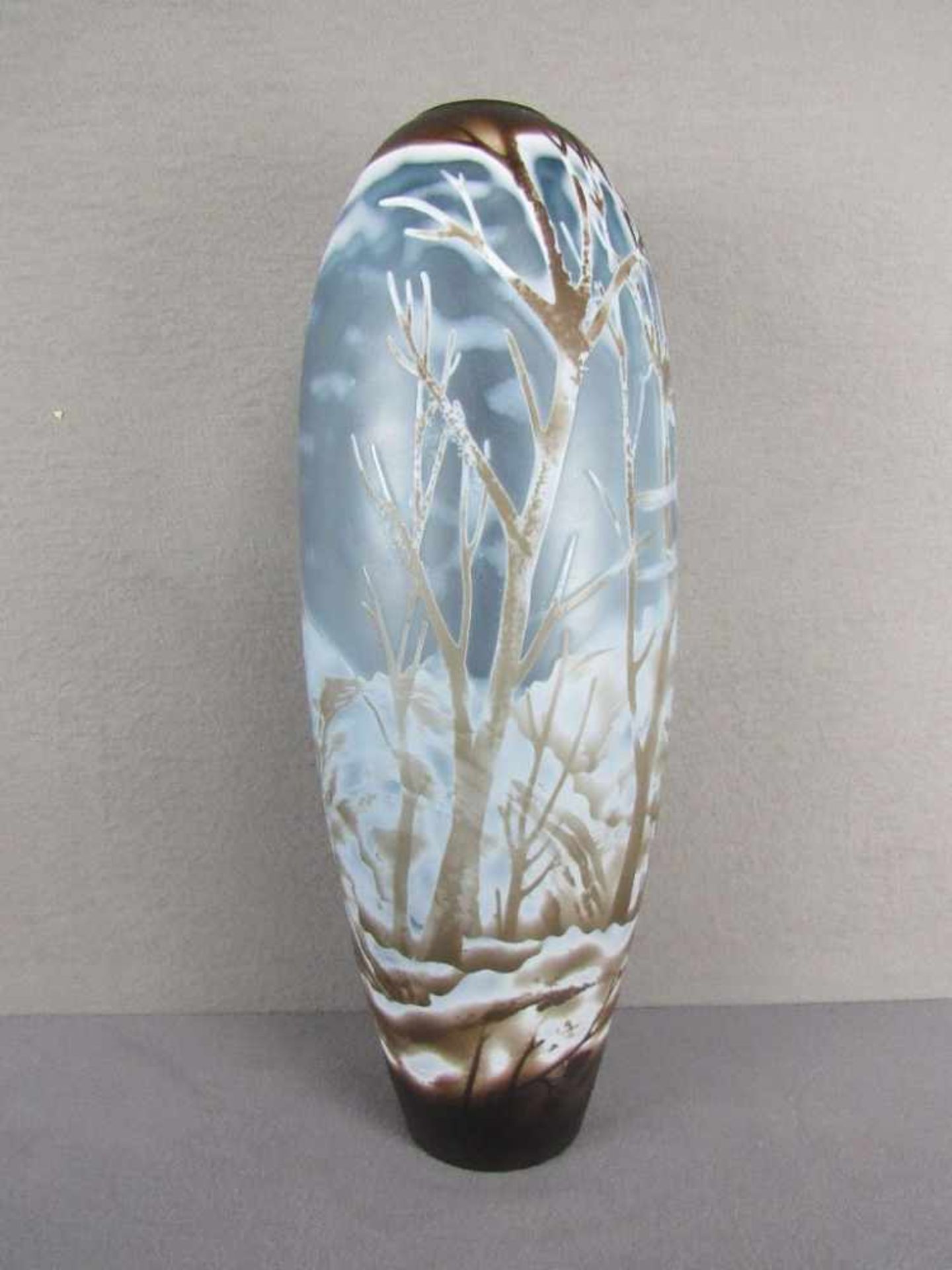 Vase Winterlandschaft mehrfarbig seitlich sowie unterseits signiert Gesamthöhe: 46cm- - -20.00 % - Bild 3 aus 4