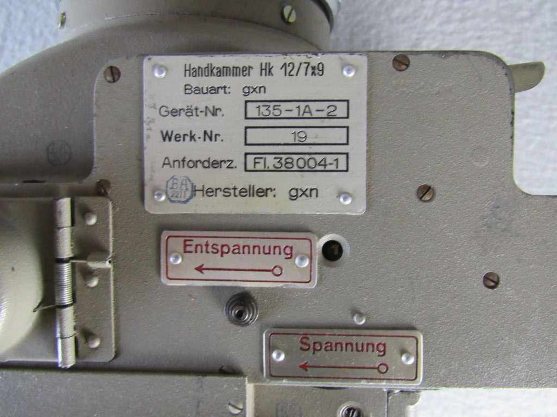 Fotokamera 2.WK Luftwaffe Hersteller Handkammer HK 12/7x9 Werknummer 19 Modellnummer GXN - Bild 8 aus 9