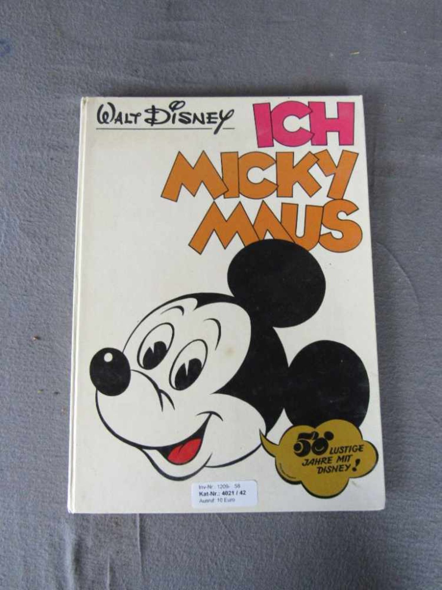 Micky Maus Buch von 1970 guter Zustand- - -20.00 % buyer's premium on the hammer price19.00 % VAT on
