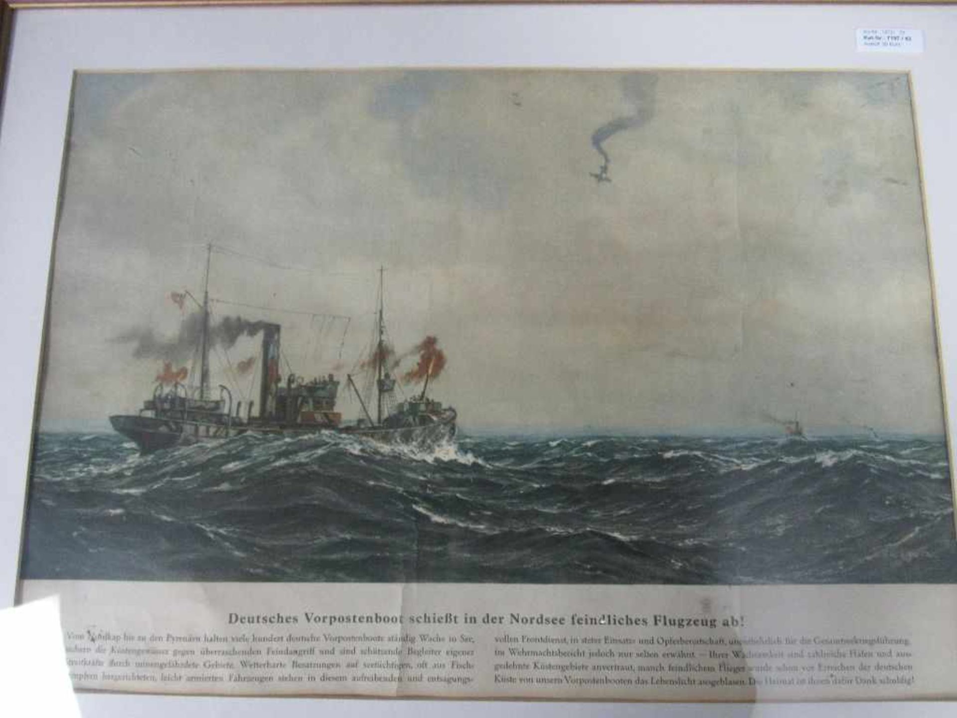 Colourierte Grafik deutsches Vorpostenboot 2.Wk Kriegsmarine unleserlich signiert Rahmen neueren - Bild 2 aus 3