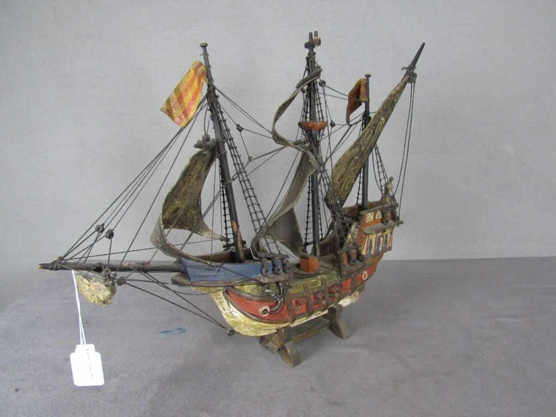 Modellschiff Santa Maria Länge:56cm schön gebaut- - -20.00 % buyer's premium on the hammer price19. - Bild 3 aus 4