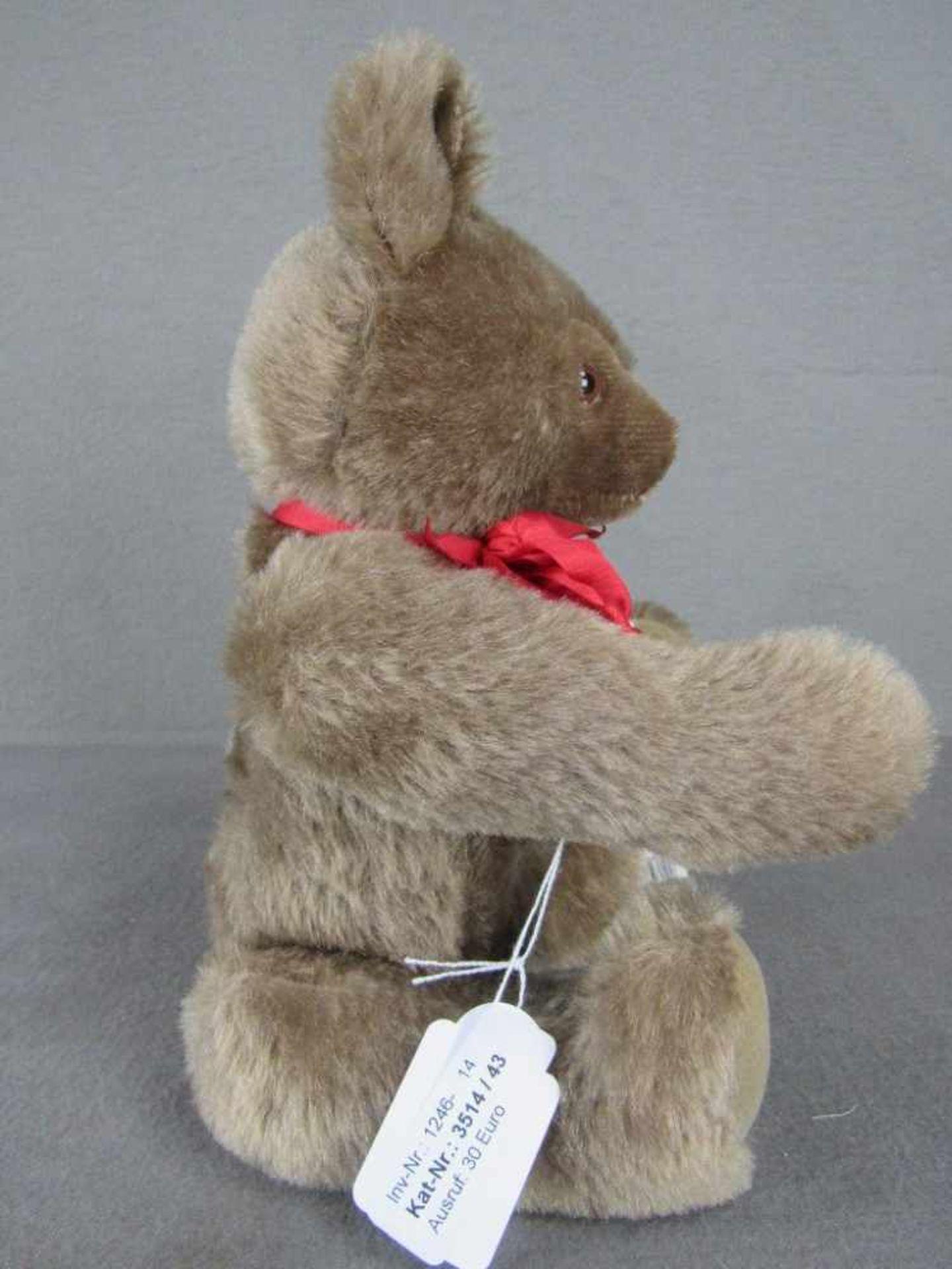 Steiff Bär 100% original unbespieltes Vitrinenstück Höhe:33cm- - -20.00 % buyer's premium on the - Bild 4 aus 5