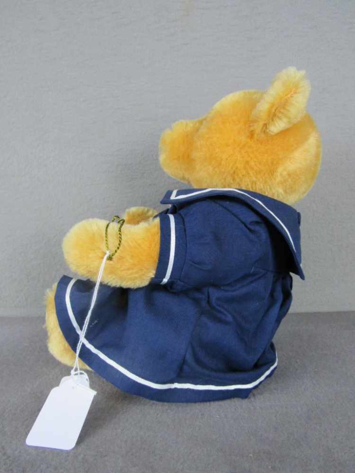 Hermann Teddy original unbespieltes Vitrinenstück Höhe:34cm- - -20.00 % buyer's premium on the - Bild 2 aus 5