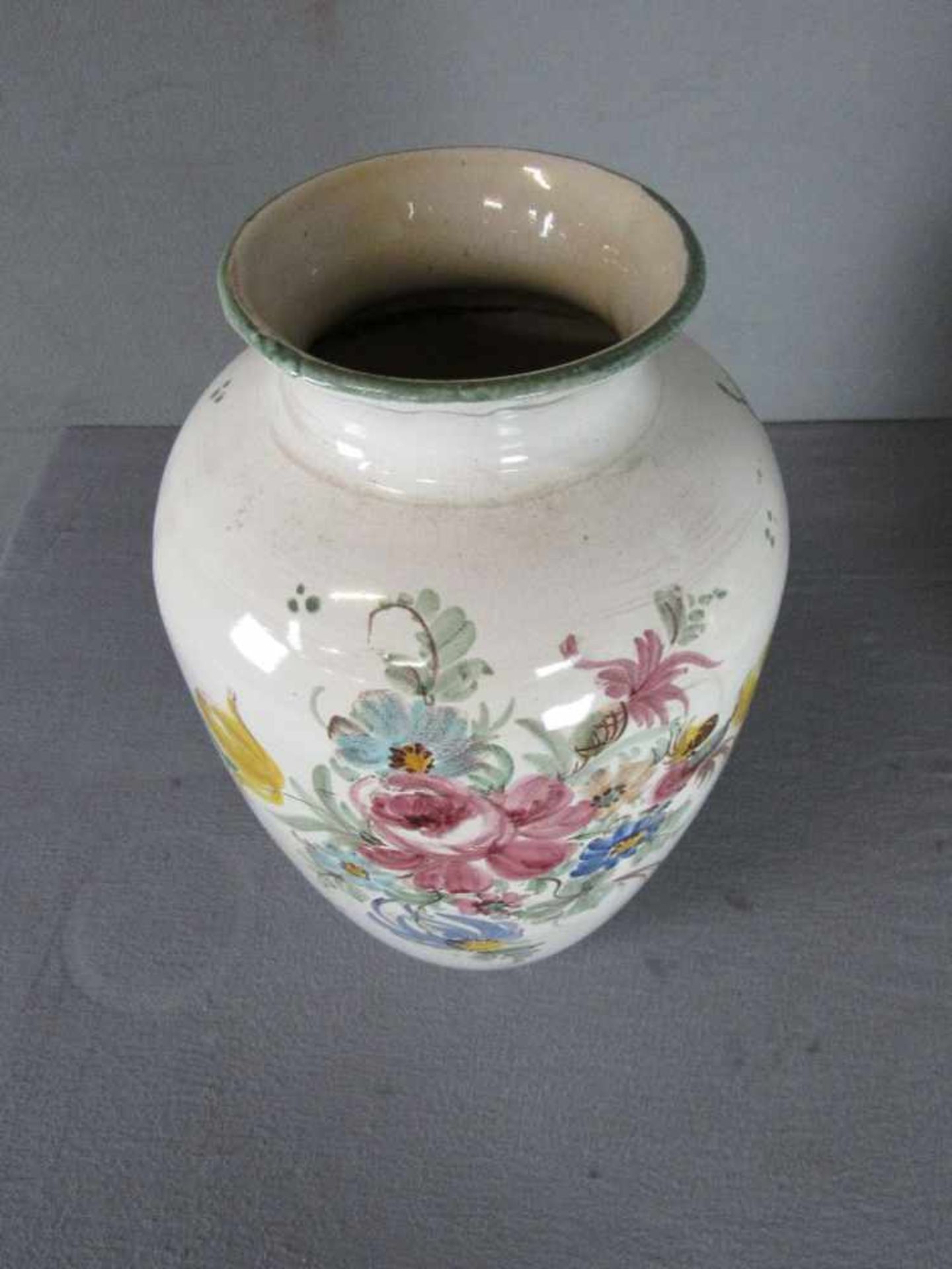 Bodenvase um 1930 Ulm Blütendekor 38cm hoch- - -20.00 % buyer's premium on the hammer price19.00 % - Bild 2 aus 3