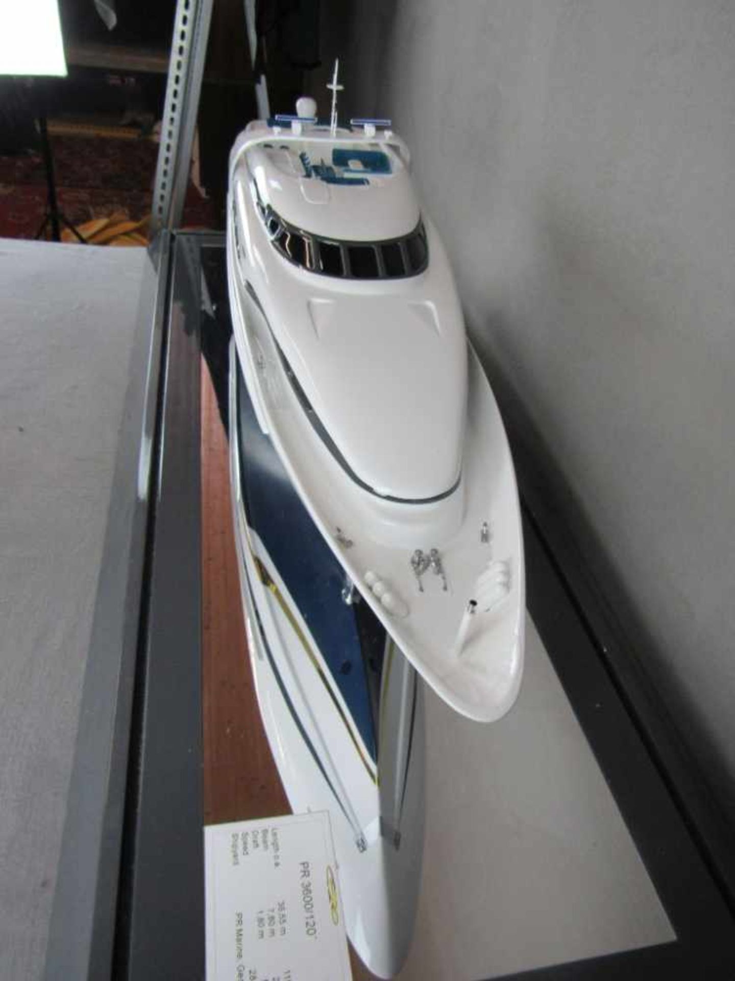 Großes Modellschiff A.B.S. originales Modell der PR3600/120 unter Plexiglaskuppel Maße Kuppel: - Bild 6 aus 6