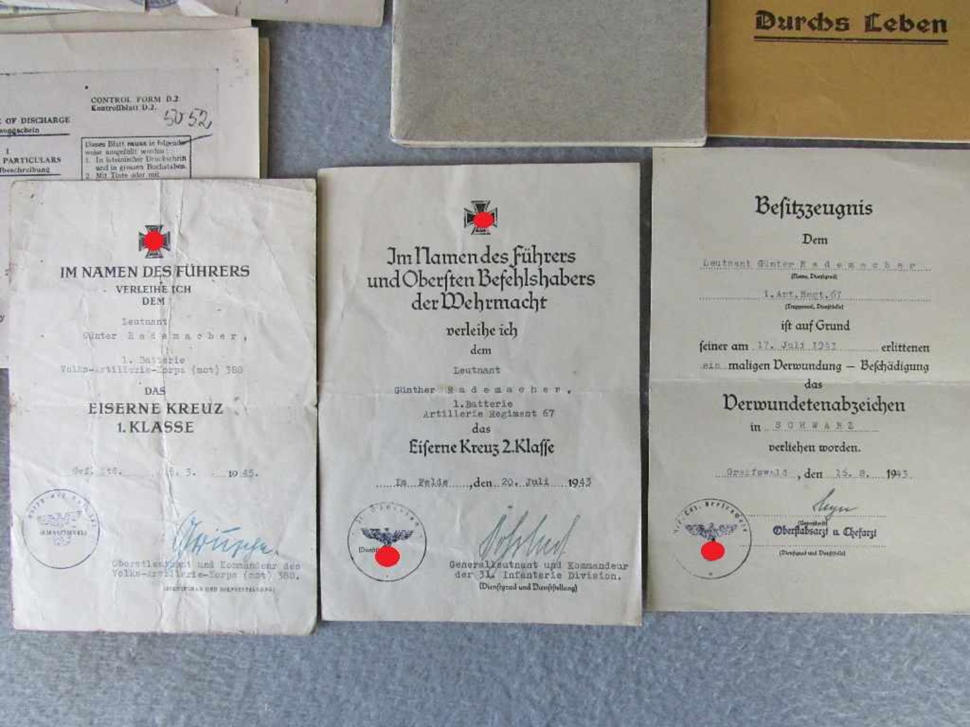 Schöner Nachlaß eines Leutnants 2.WK Urkunden EK1 , EK2 , Verwundetenabzeichen, Orden EK2 in Tüte - Image 4 of 6