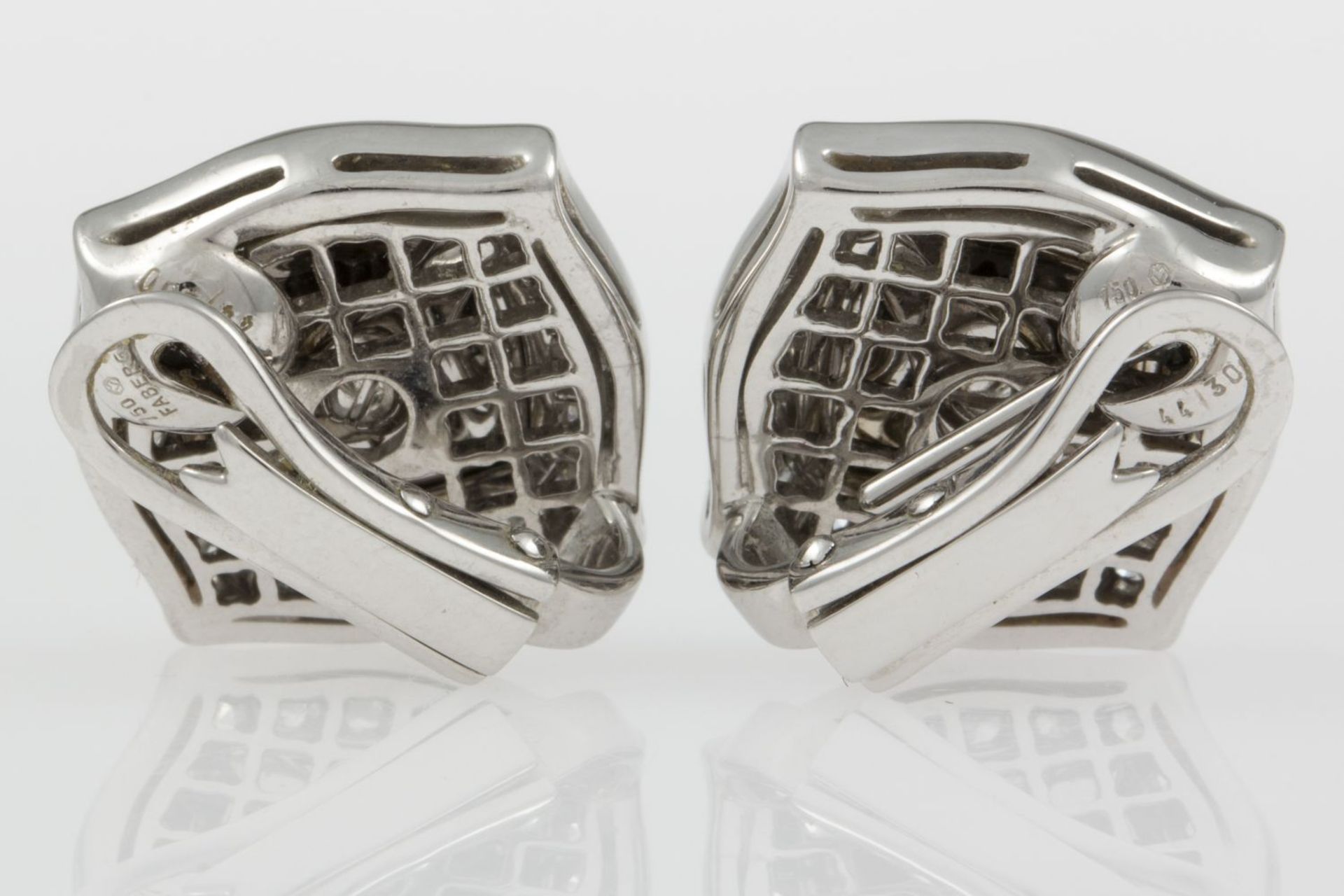 Feines Schmuckset aus Clip-Anhänger an Kette, Ring und 1 Paar Ohrclips von Fabergé byVictor Mayer - Bild 5 aus 7