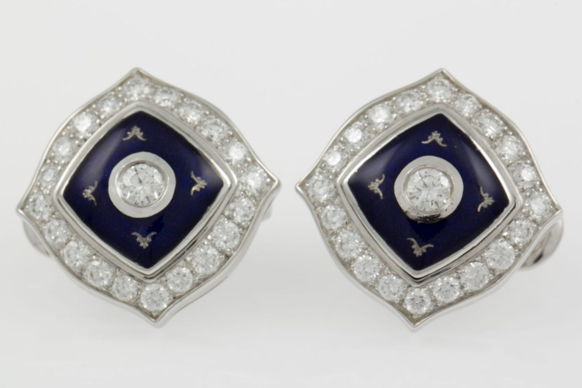 Feines Schmuckset aus Clip-Anhänger an Kette, Ring und 1 Paar Ohrclips von Fabergé byVictor Mayer - Bild 4 aus 7