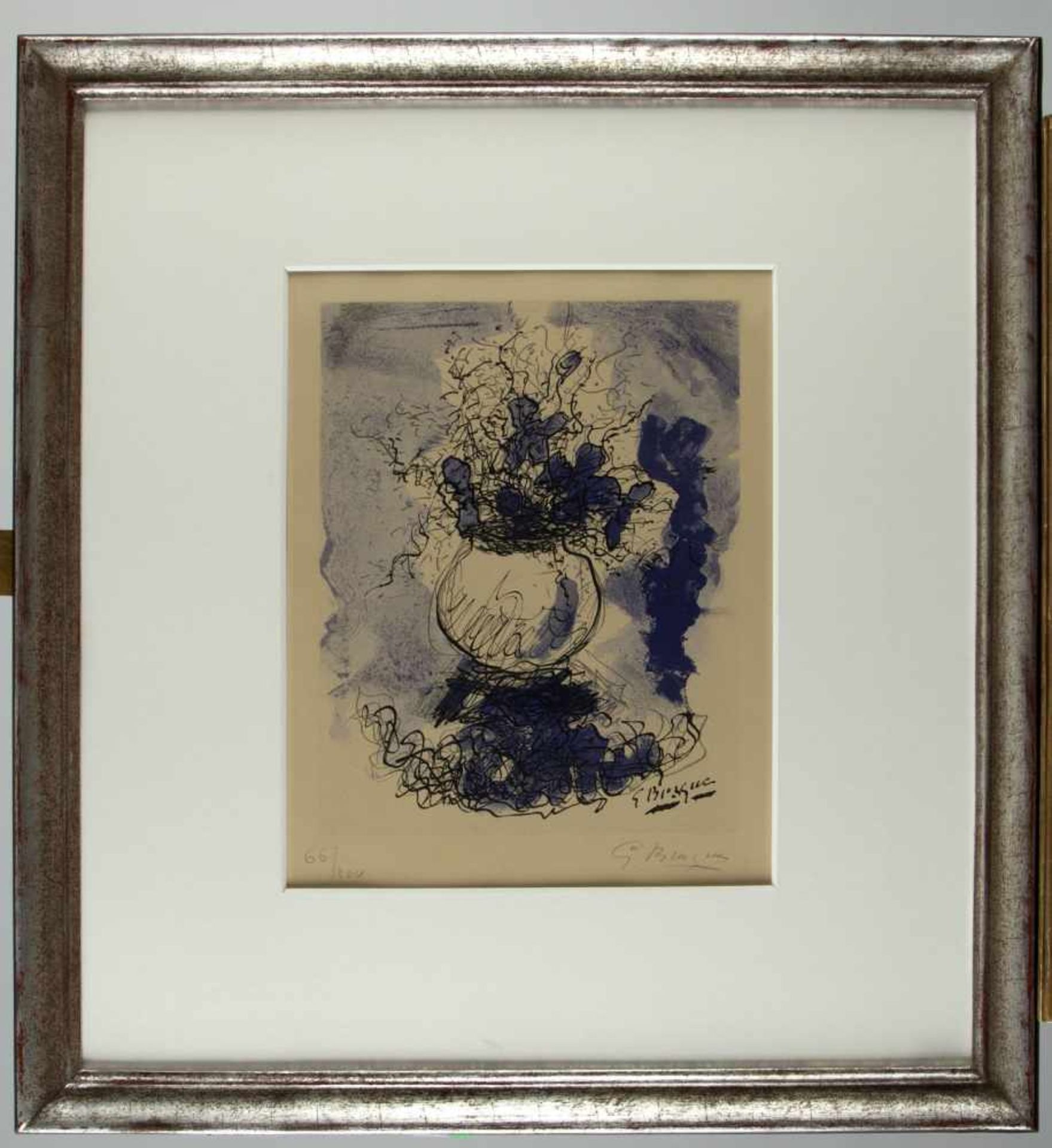 Braque, Georges. 1881 Argenteuil - Paris 1963Fleurs dans un vas en bleu. Farblithographie. Sign. und - Bild 4 aus 4