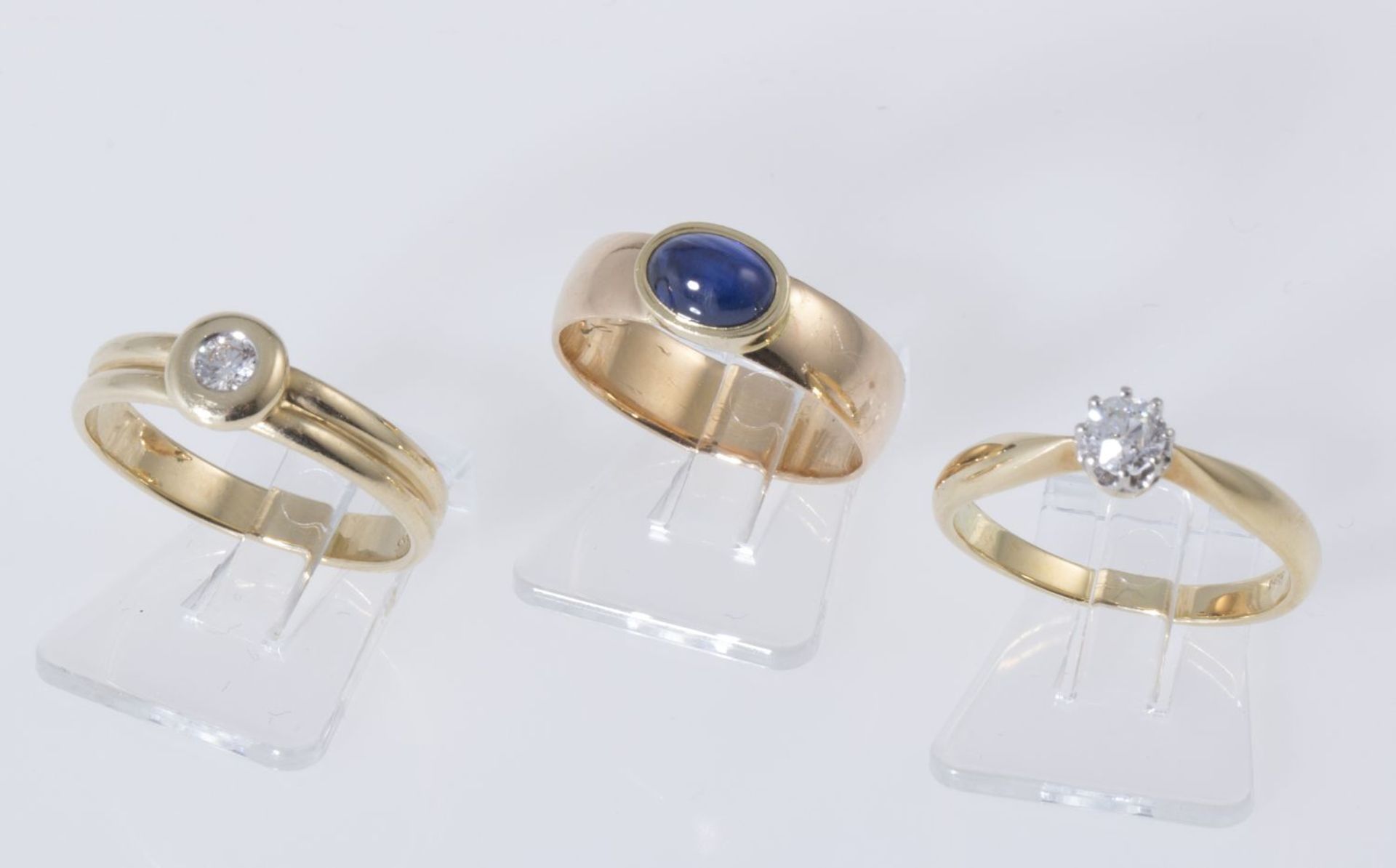 Zarter Diamant-Ring, Brillant-Bandring und Saphir-BandringGelbgold 585. Ausgefasst mit 1