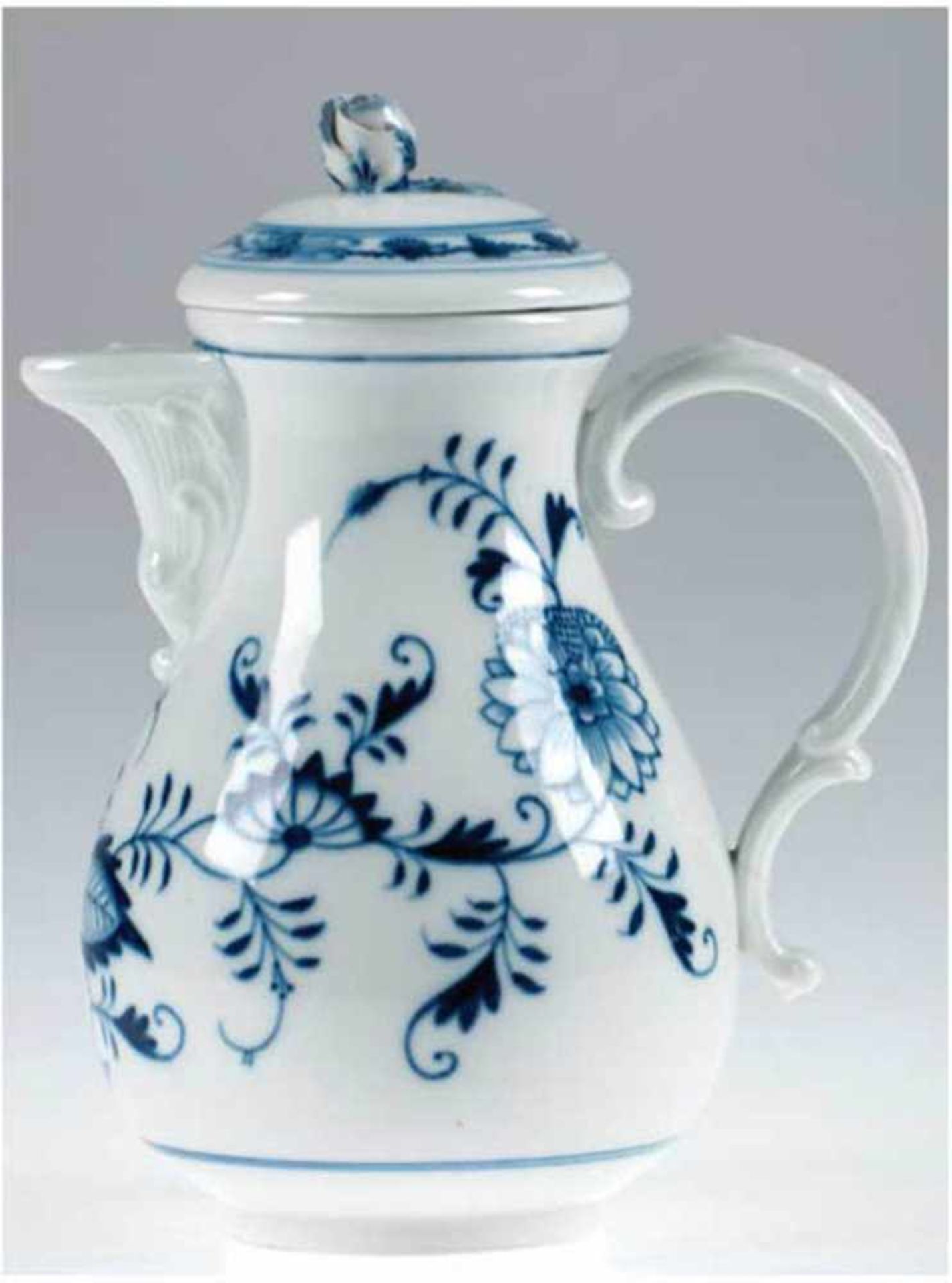 Meissen-Kaffeekanne, um 1900, Zwiebelmuster, Deckelblüte min. best., 1. Wahl, H. 21 cm