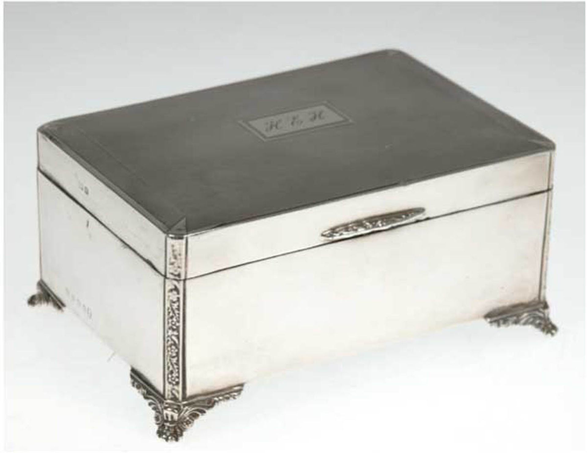 Deckelkasten auf Klauenfüßen, 925er Silber, Birmingham, Holzauskleidung, Deckel mit - Image 2 of 2