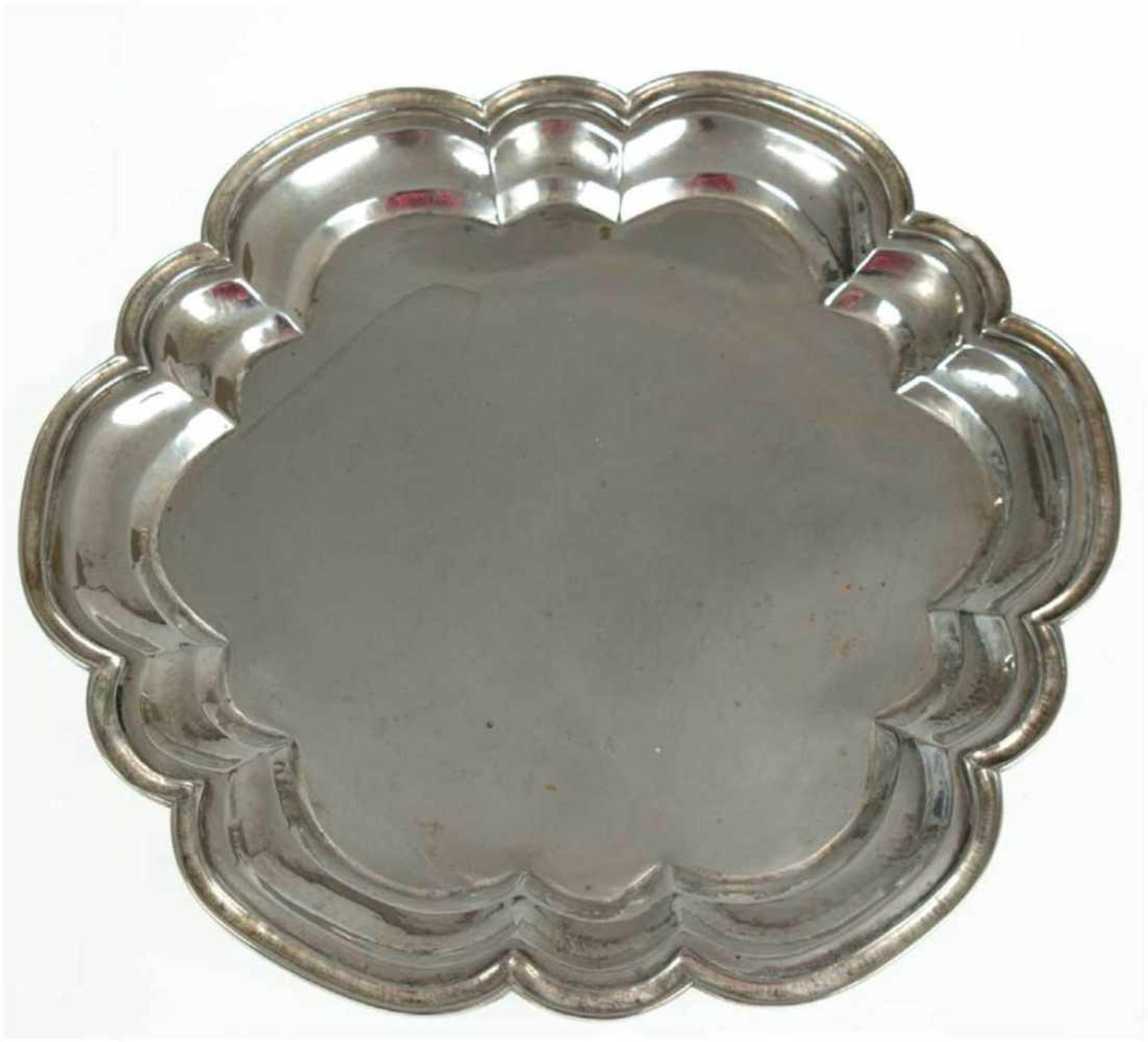 Tablett, 800er Silber, Italien, rund mit gestuftem Bogenrand, gedellt, 354 g, Dm. 24,5 cm