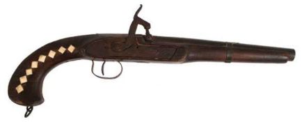 Pistole, 19. Jh., Holzschaft mit Beineinlagen, Gebrauchspuren, L. 46 cm