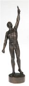 Bronzefigur "Athlet mit Fackel", braun patiniert, H. 35 cm