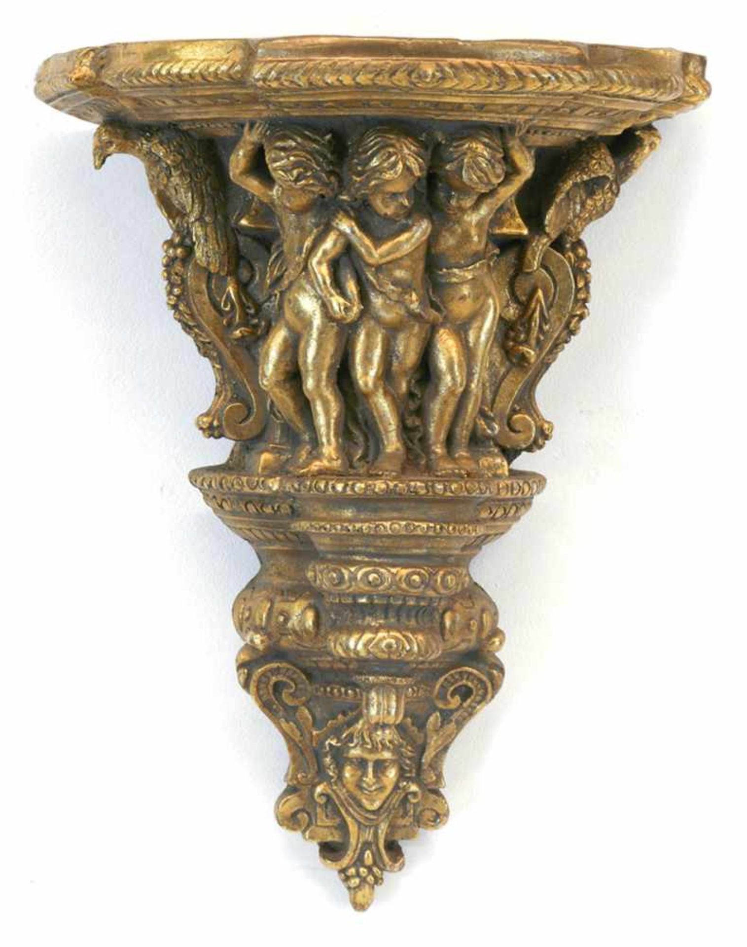Konsole, 20. Jh., Holz, vergoldet, halbrunde Form figürlich beschnitzt, 41x32x18 cm
