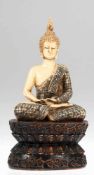 Buddha-Figur "meditierender Buddha mit Lotusblüte", Bakelit, Anf. 20. Jh., H. 20 cm