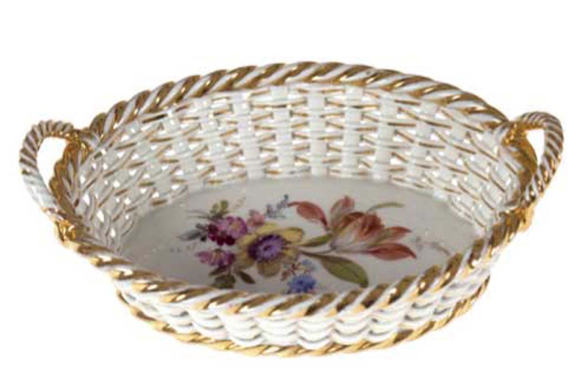 Meissen-Henkelkörbchen, ovale Form, Bunte Blume, mit geflochtenem Rand u. Goldverziehrung,I. Wahl,