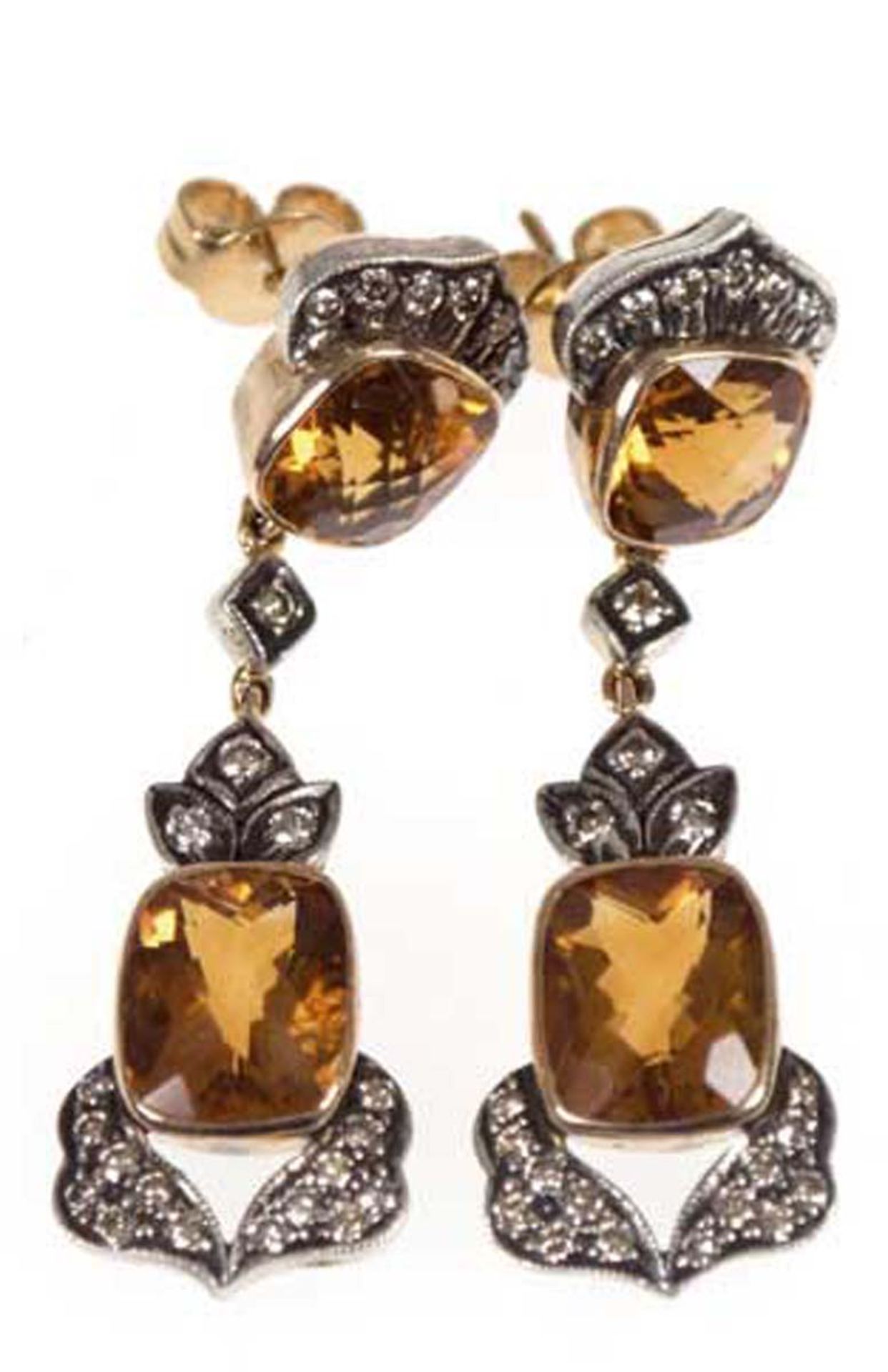 Ohrringe, 750er Gold, voll facettierte Citrine zus. 10,5 ct, Brillanten 0,90 ct., L. ca.4,2 cm, Gew.