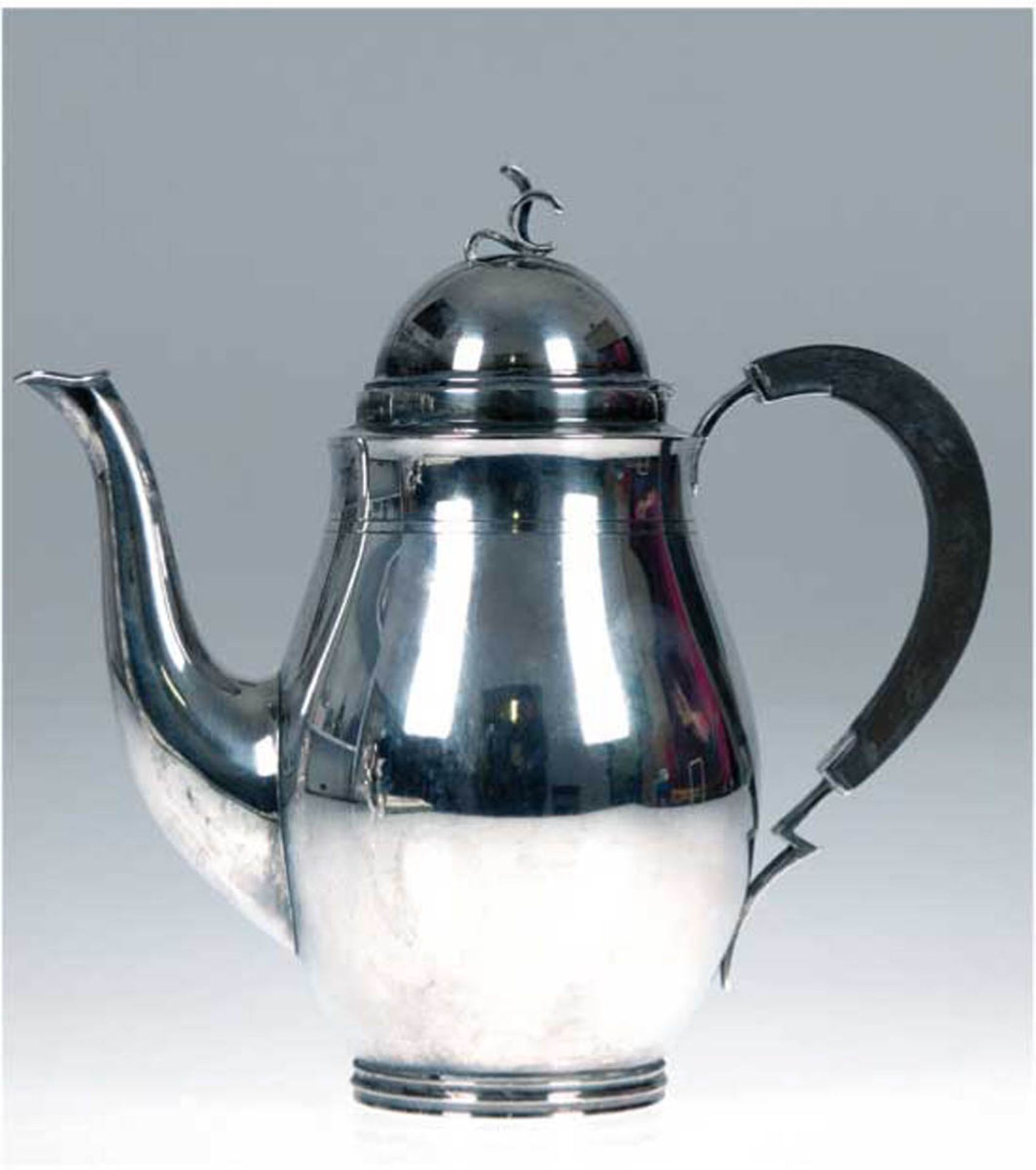 Kaffeekanne, Silber, Dänemark 1941, glatte Wandung, Henkel mit min. Abplatzung, ges. ca.520 g, H.