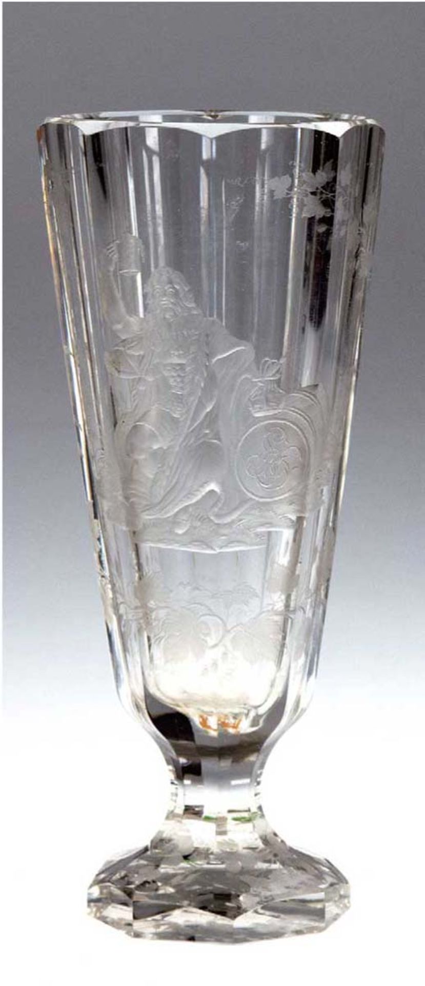 Bierpokal, Böhmen, wohl Karlsbad, Joh. F. Hoffmann, um 1870-1880, farbloses Glasgeschliffen, 8-