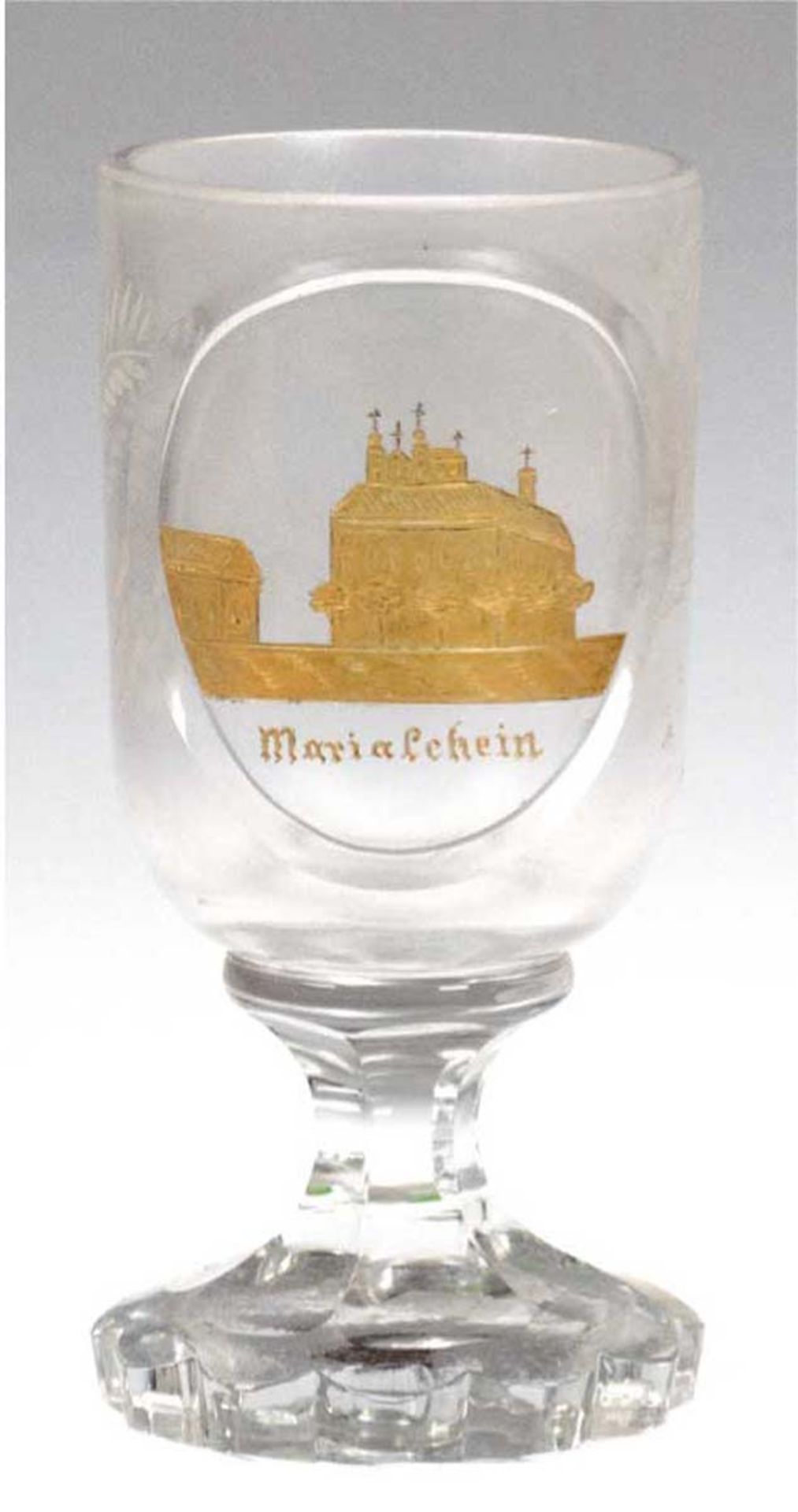Ansichten-Fußbecher von Mariaschein, Böhmen Mitte 19. Jh., farbloses Glas, Schliff- undSchnittdekor,
