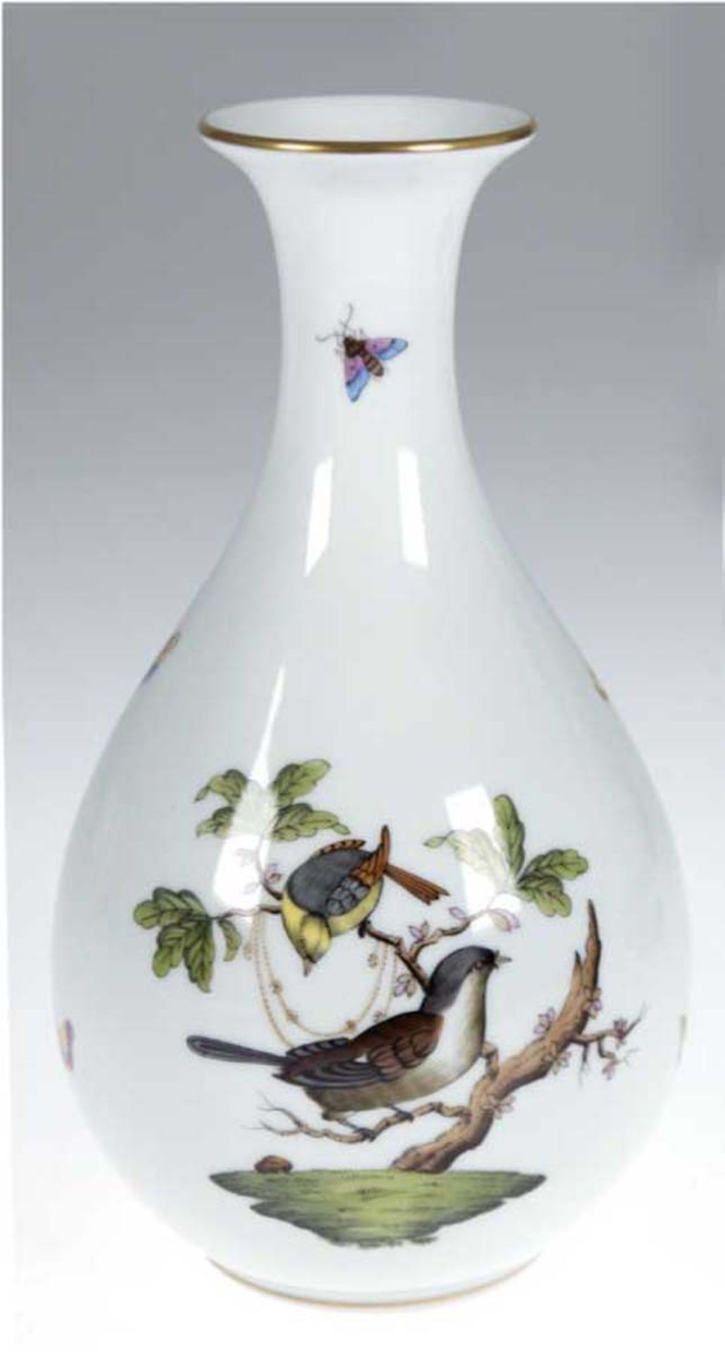Vase, Herend, Dekor Rothschild, Vogelmalerei mit Insekten und Goldränder, Balusterform, H.24 cm