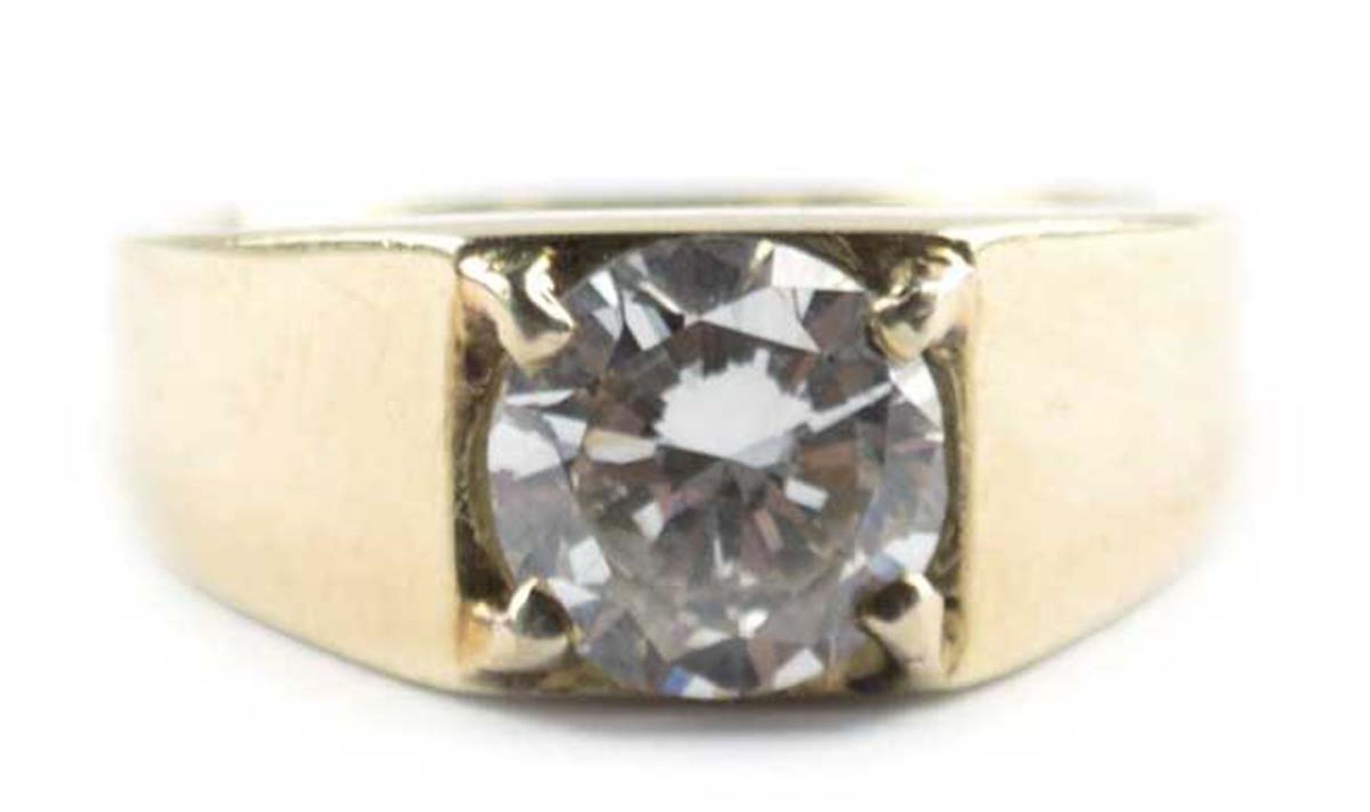 Brillant-Ring, 585er GG, mit Solitär von 2,0 ct., w/si, winzig absplittig oberhalb derRundiste,